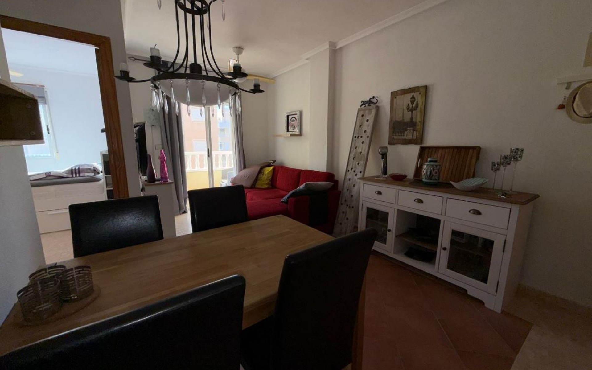 Resale - Apartment - Torrevieja - Torrevieja Centro