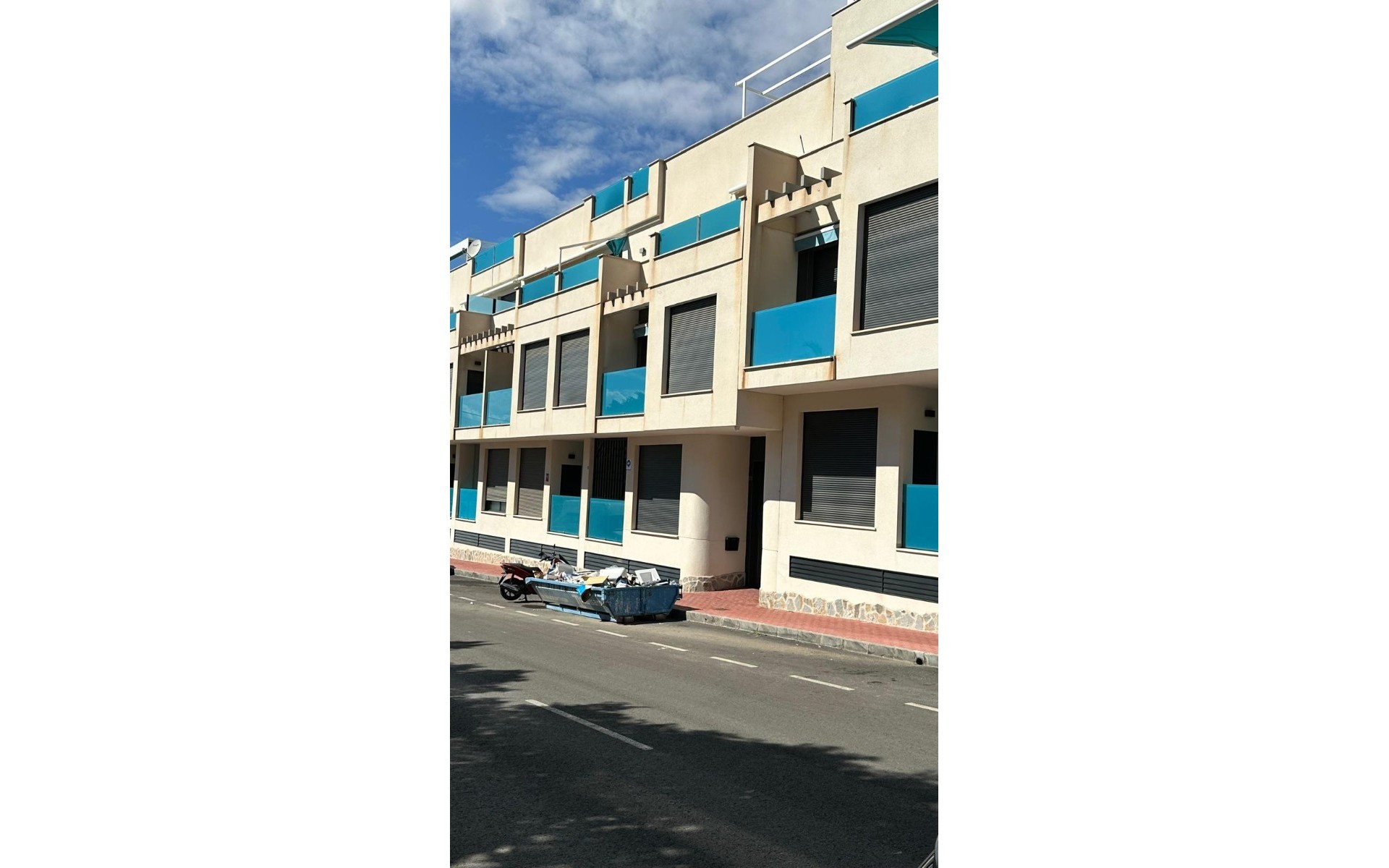 Resale - Apartment - Torrevieja - Torrevieja Centro