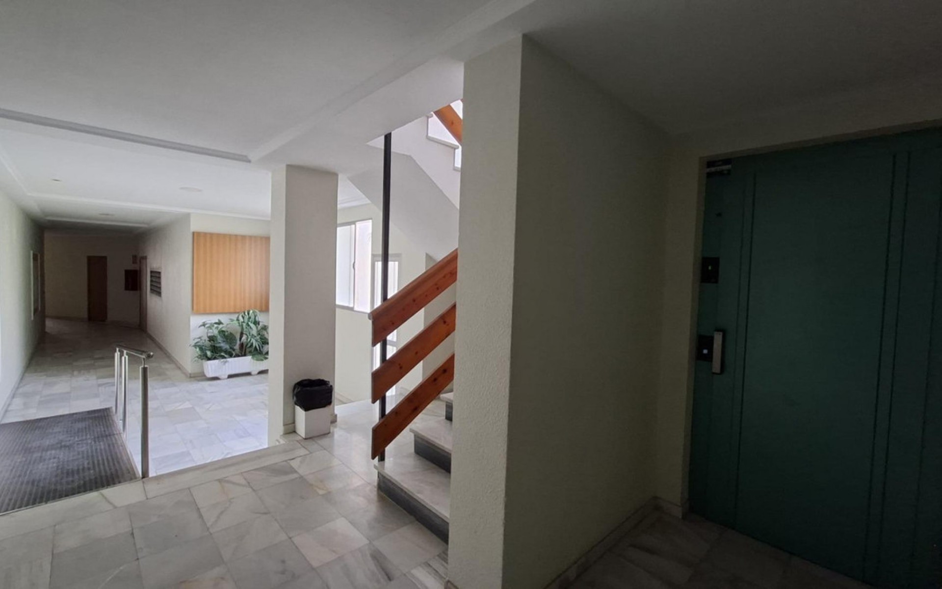 Resale - Apartment - Torrevieja - Torrevieja Centro