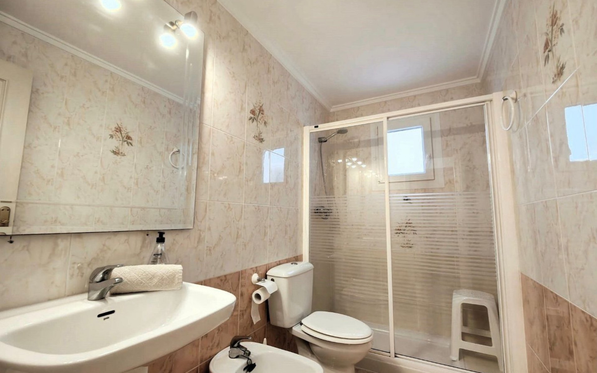 Resale - Apartment - Torrevieja - Torrevieja Centro