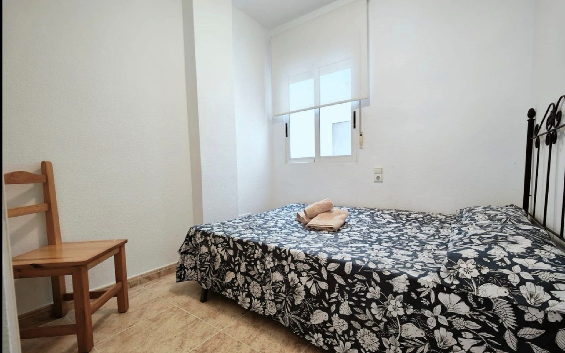 Resale - Apartment - Torrevieja - Torrevieja Centro