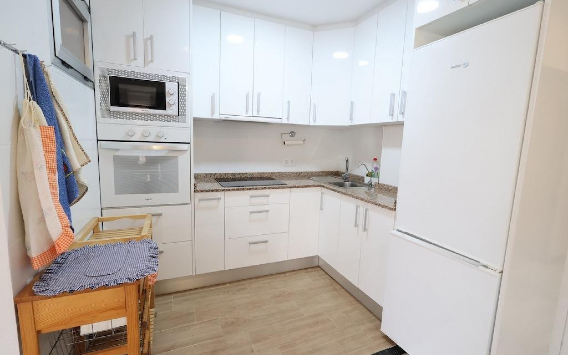 Resale - Apartment - Torrevieja - Torrevieja Centro