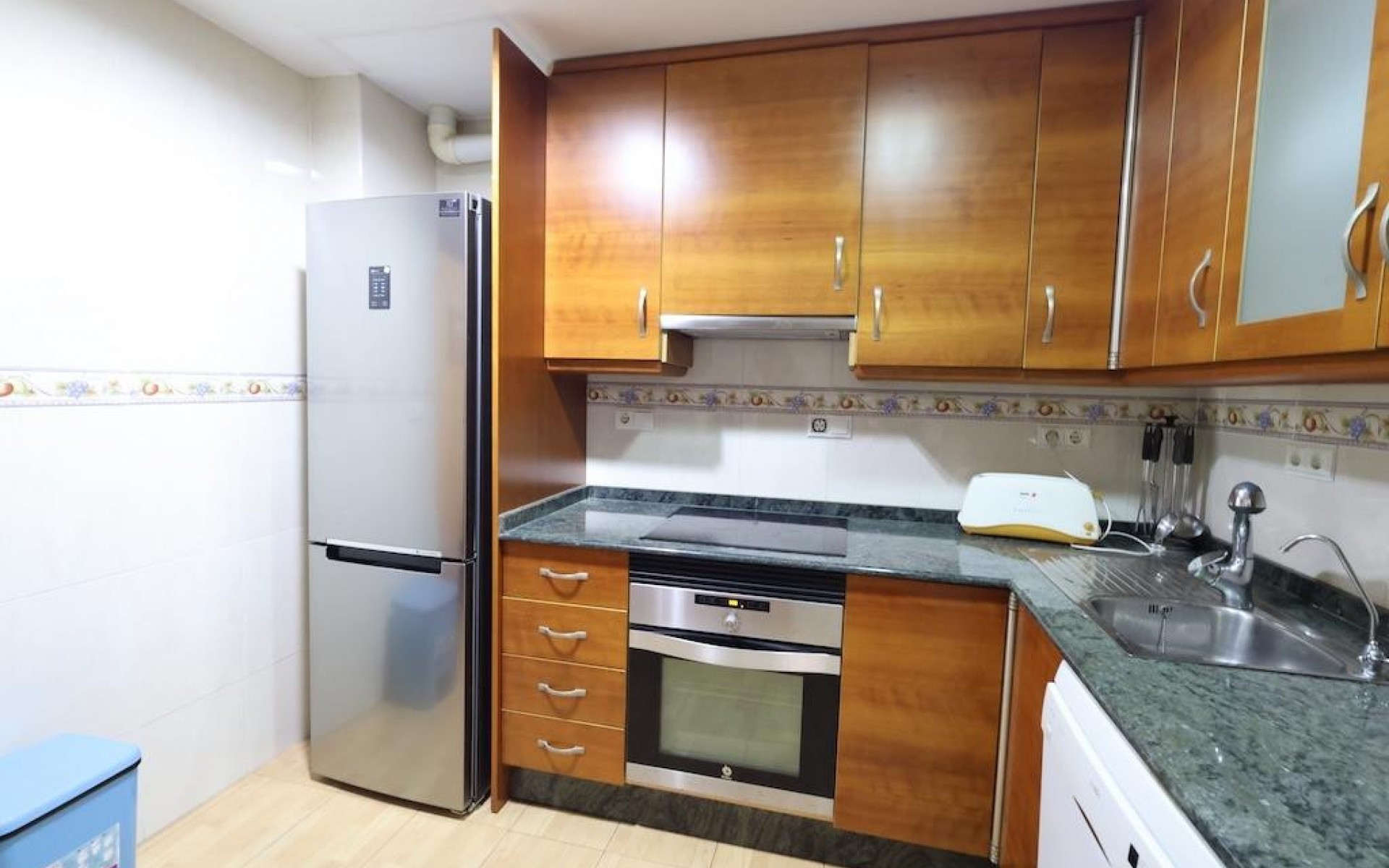 Resale - Apartment - Torrevieja - Torrevieja Centro