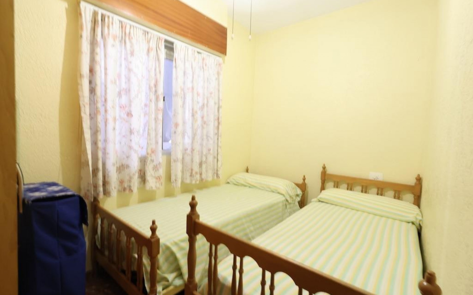 Resale - Apartment - Torrevieja - Torrevieja Centro