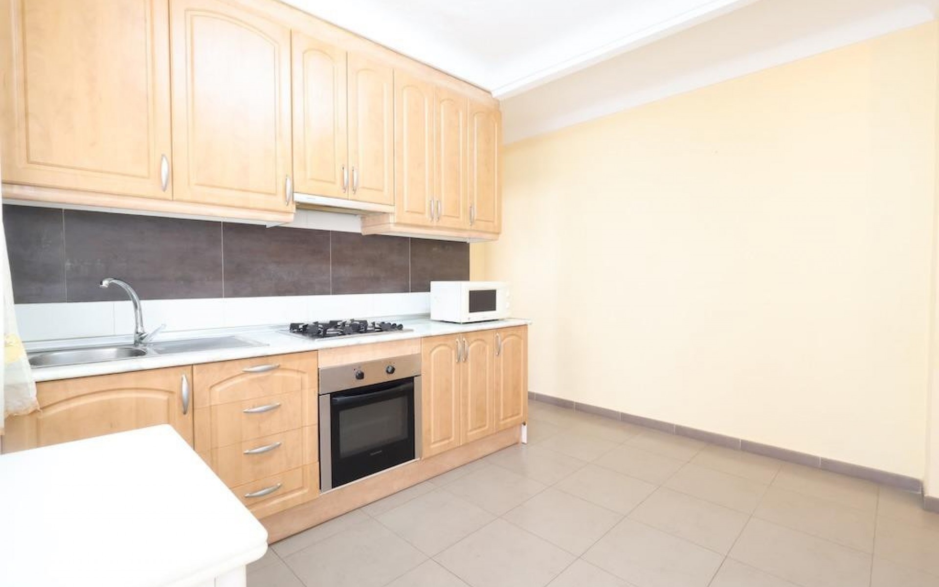 Resale - Apartment - Torrevieja - Torrevieja Centro