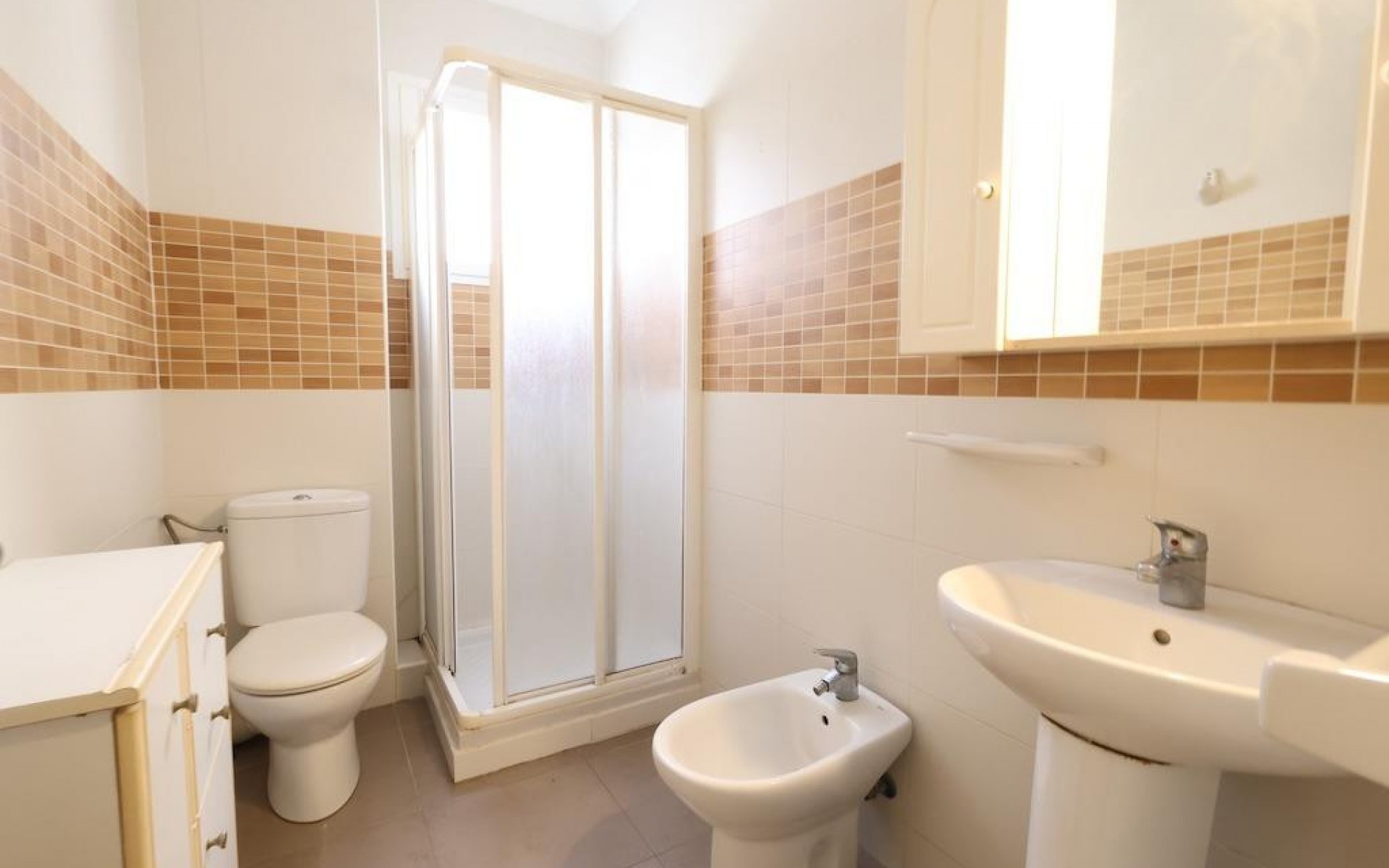 Resale - Apartment - Torrevieja - Torrevieja Centro