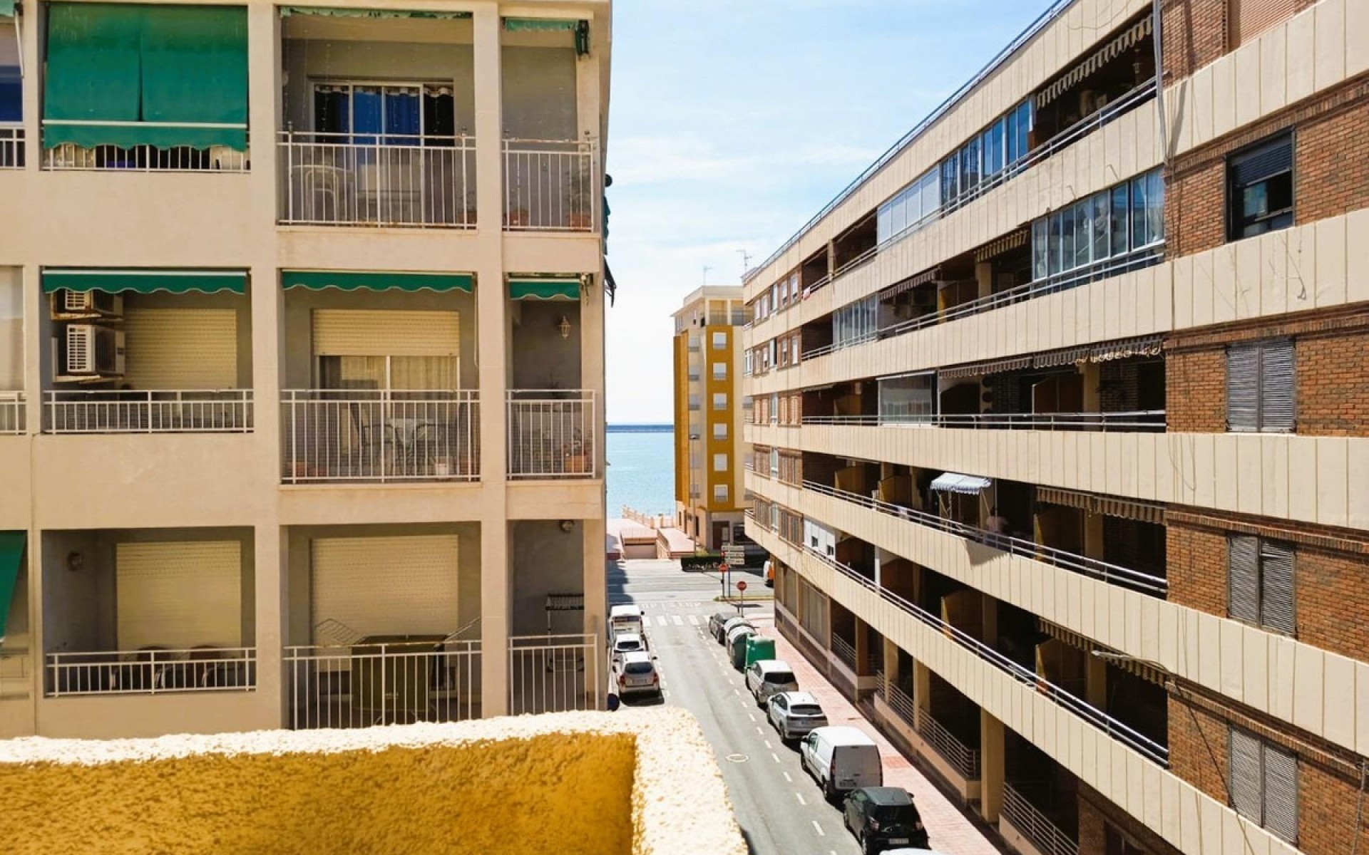 Resale - Apartment - Torrevieja - Torrevieja Centro