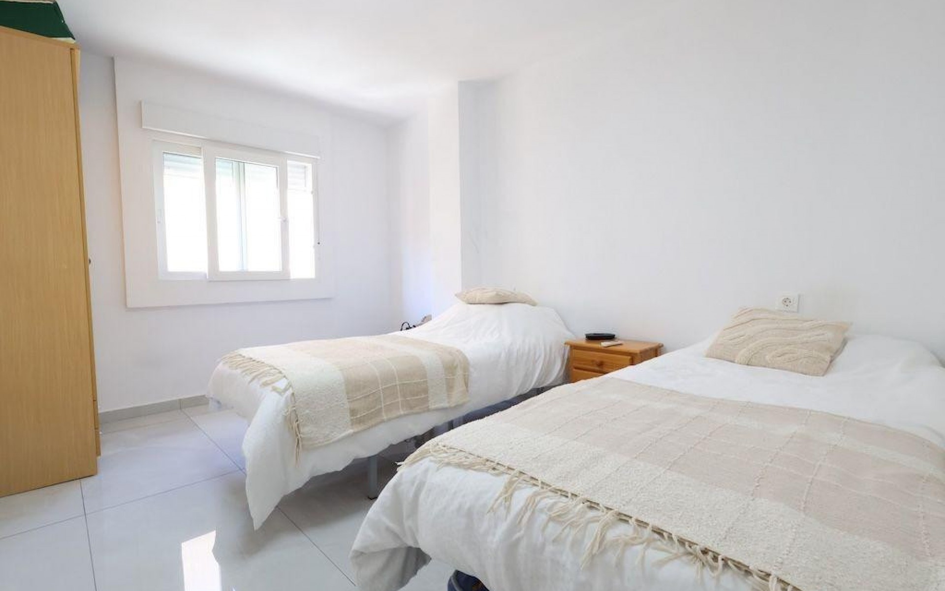 Resale - Apartment - Torrevieja - Torrevieja Centro