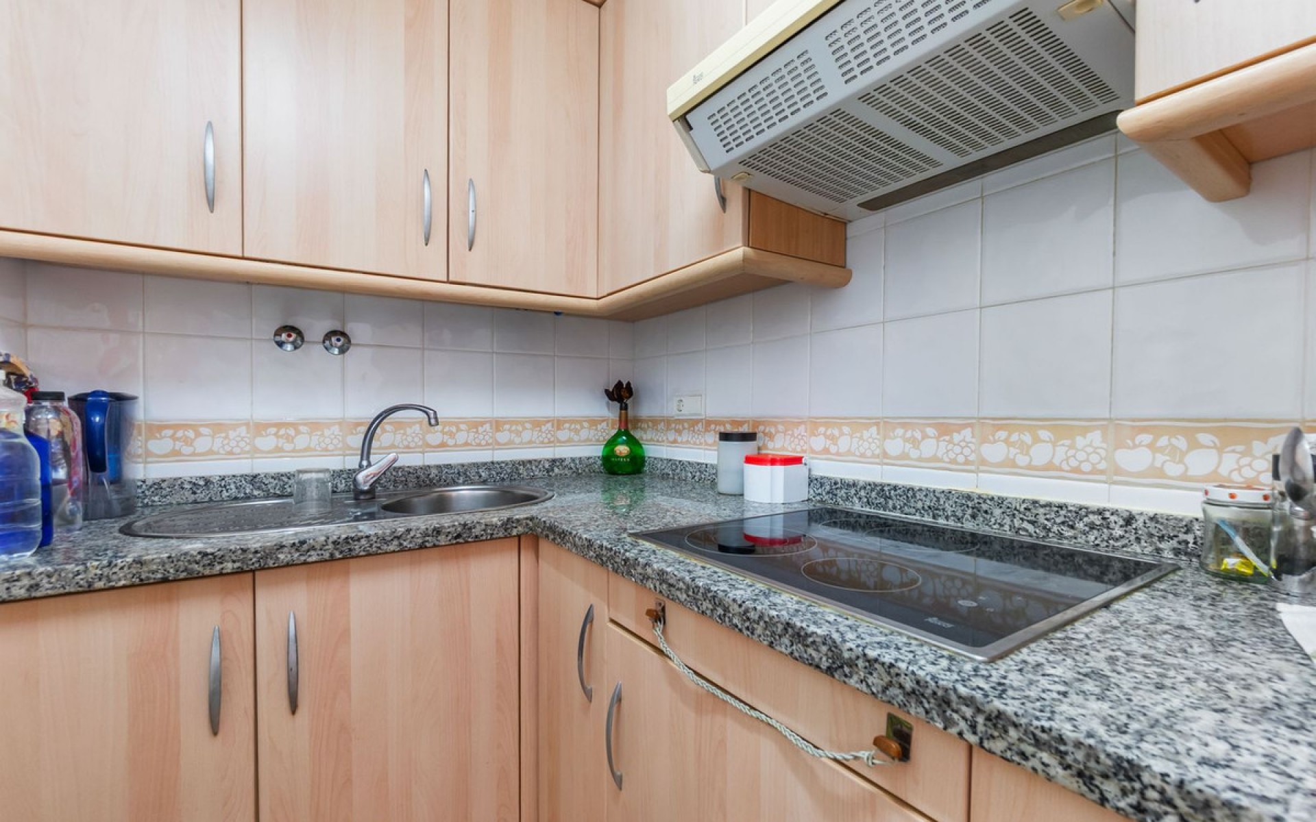 Resale - Apartment - Torrevieja - Torrevieja Centro