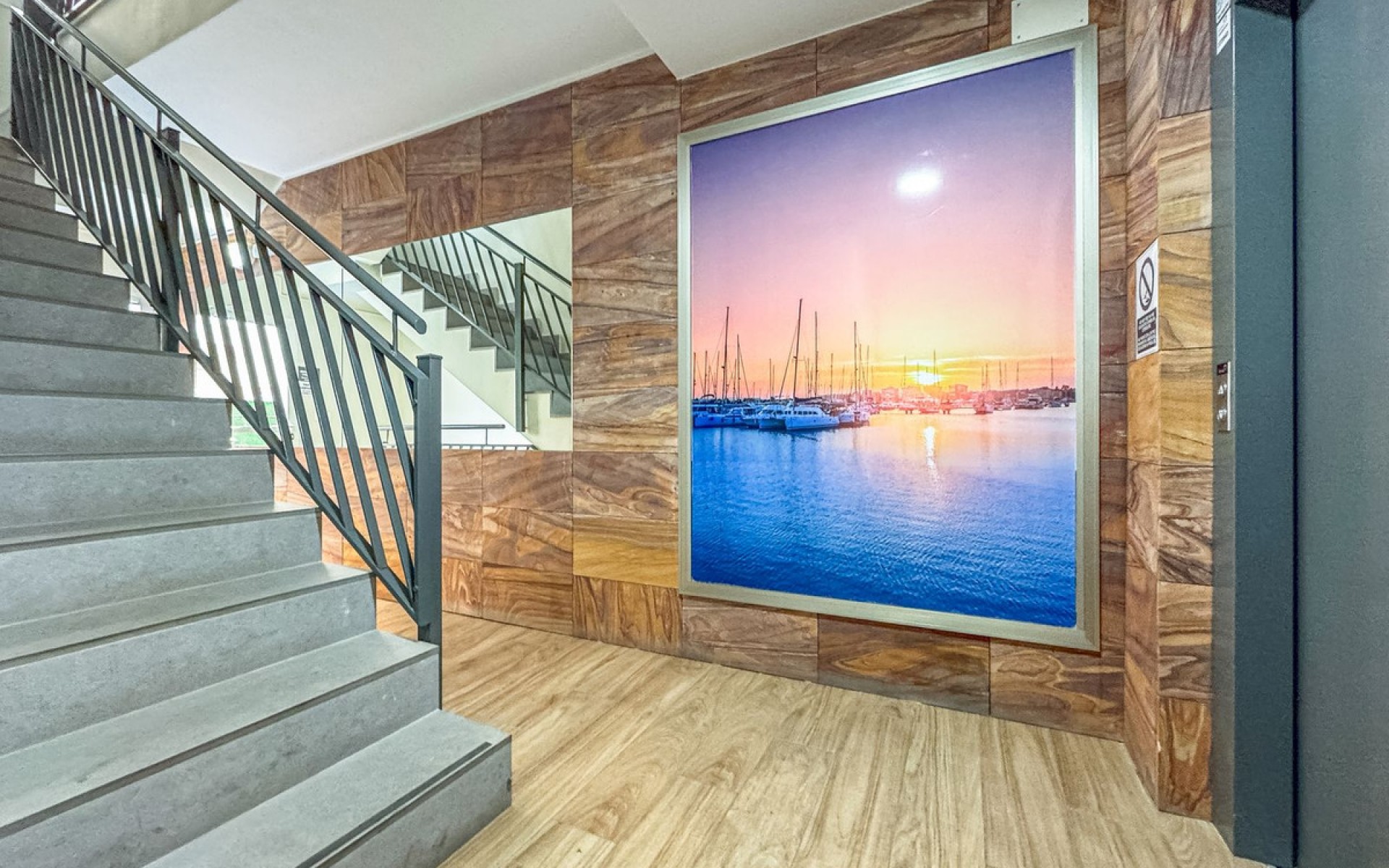 Resale - Apartment - Torrevieja - Torrevieja Centro
