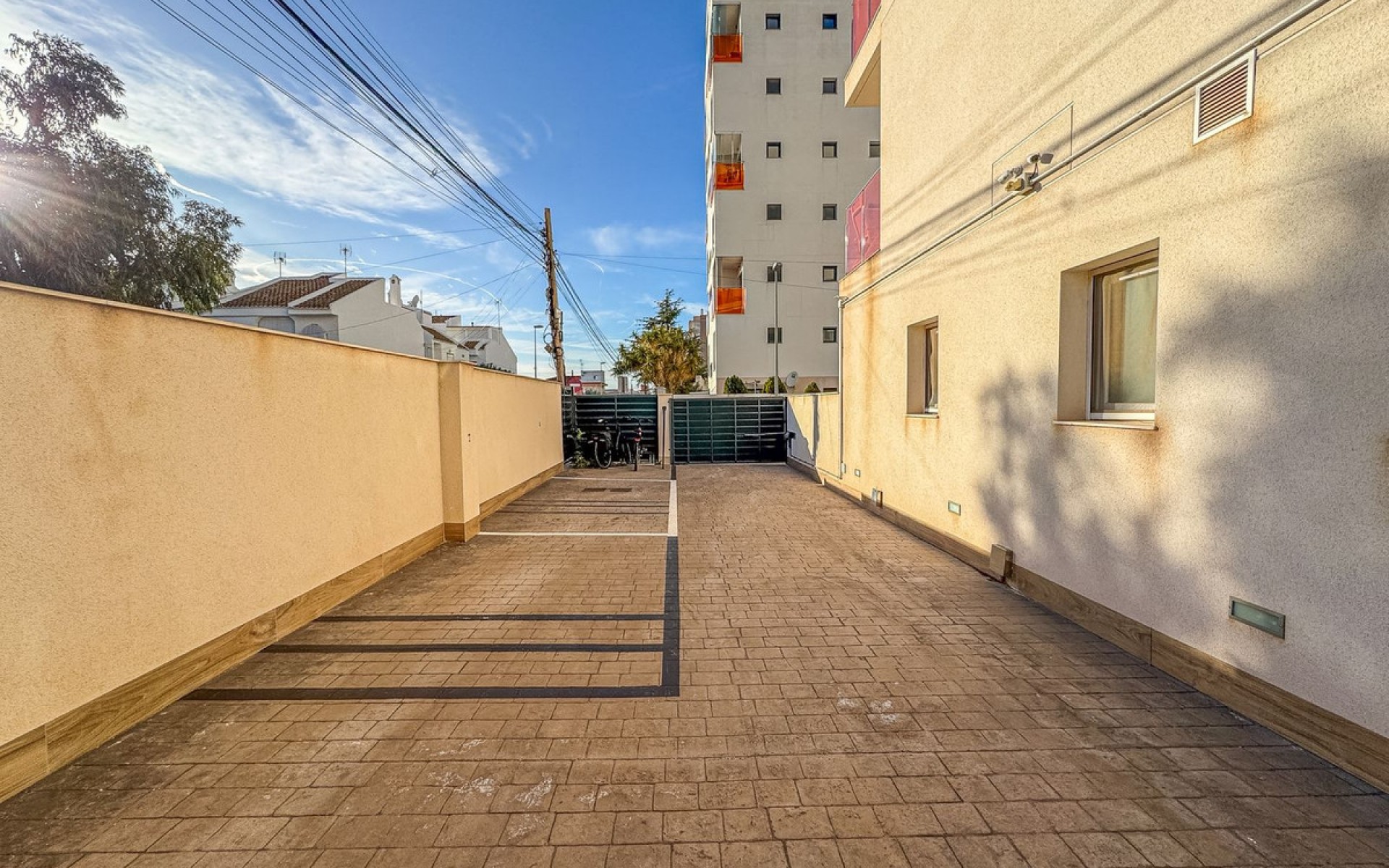Resale - Apartment - Torrevieja - Torrevieja Centro