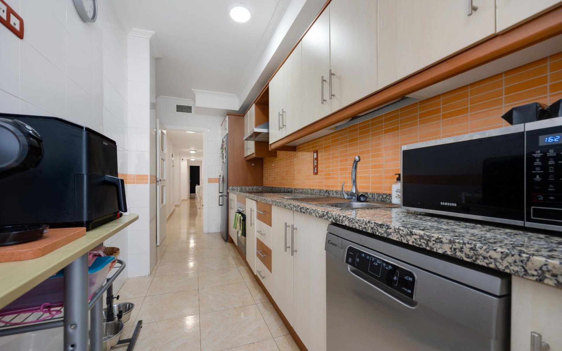 Resale - Apartment - Torrevieja - Torrevieja Centro