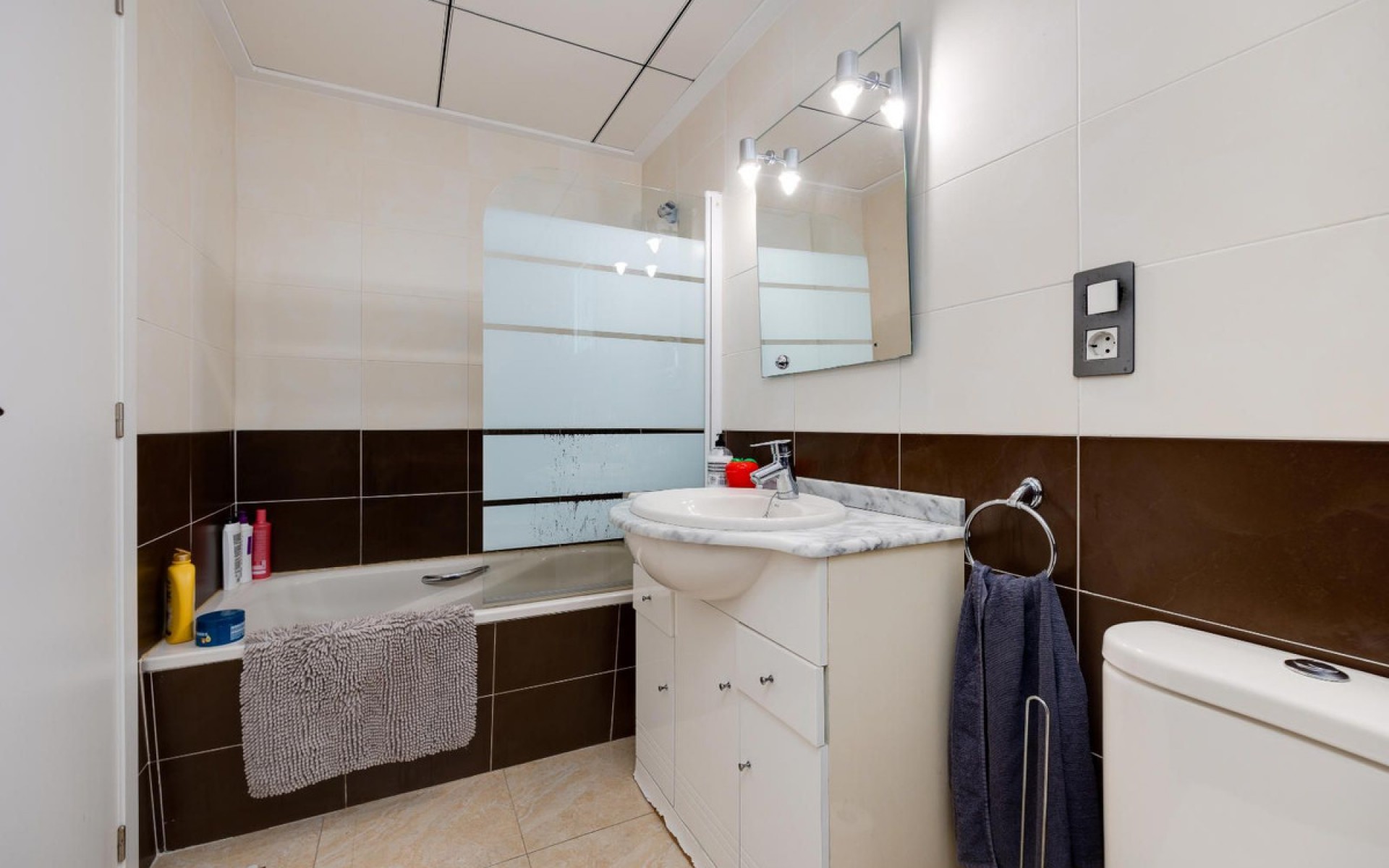 Resale - Apartment - Torrevieja - Torrevieja Centro