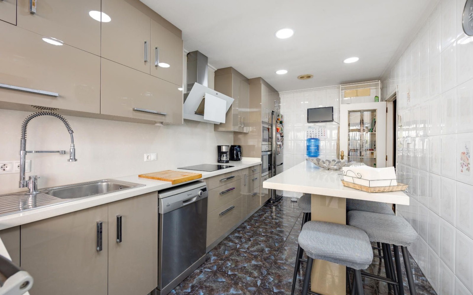 Resale - Apartment - Torrevieja - Torrevieja Centro