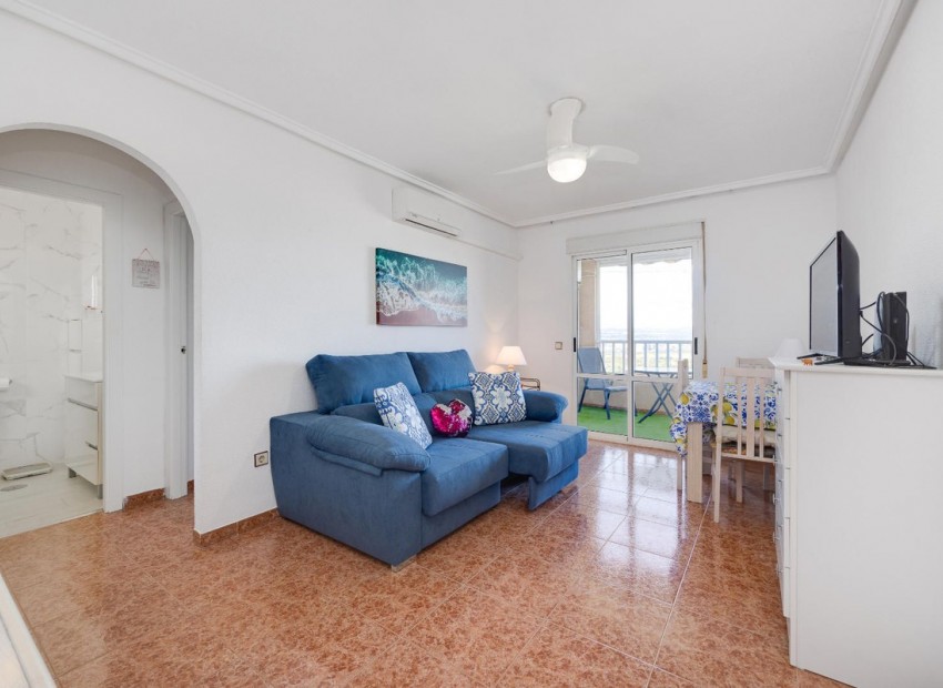 Resale - Apartment - Torrevieja - Torrevieja Centro
