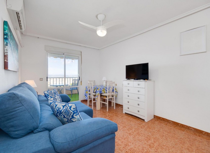 Resale - Apartment - Torrevieja - Torrevieja Centro