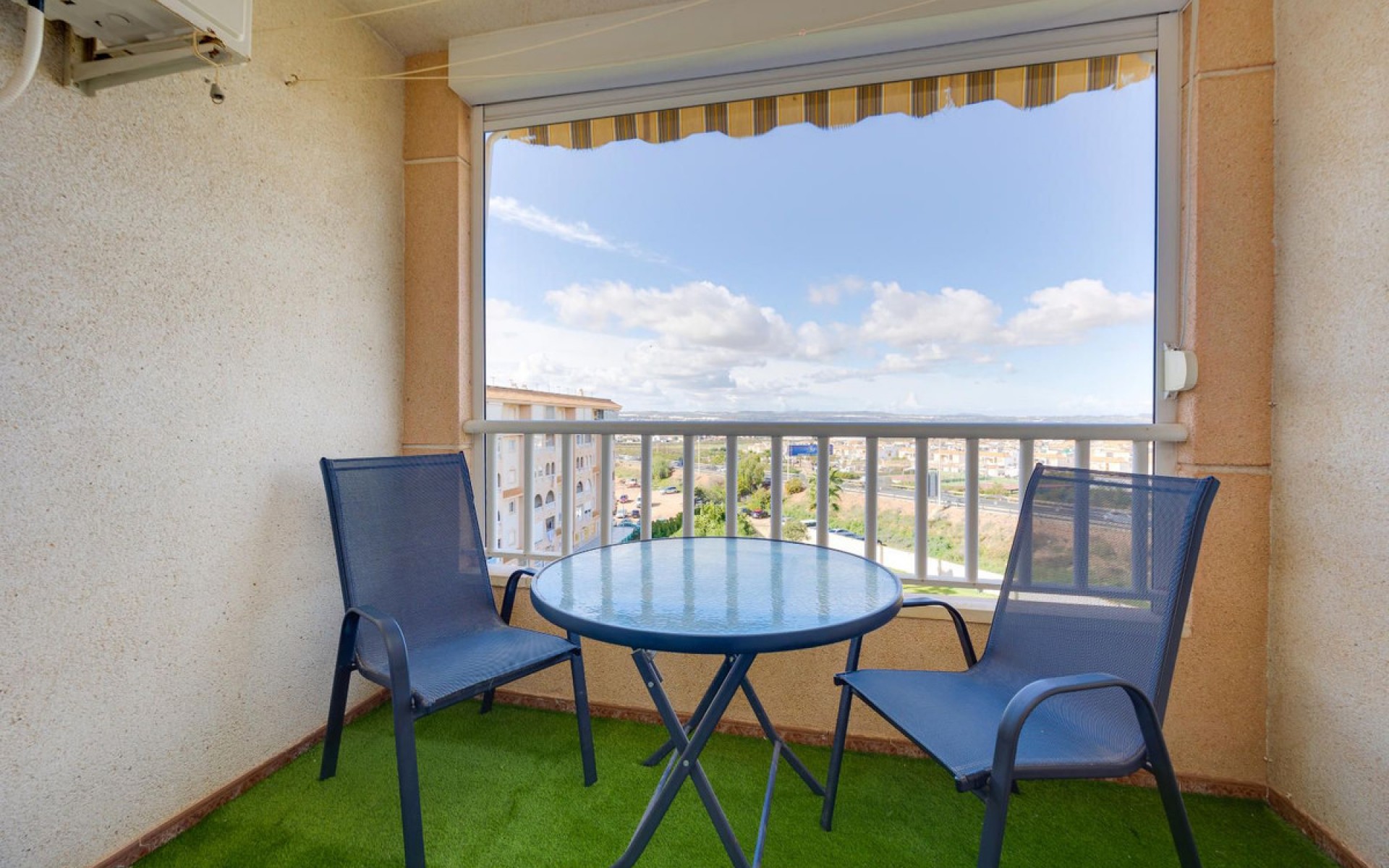 Resale - Apartment - Torrevieja - Torrevieja Centro