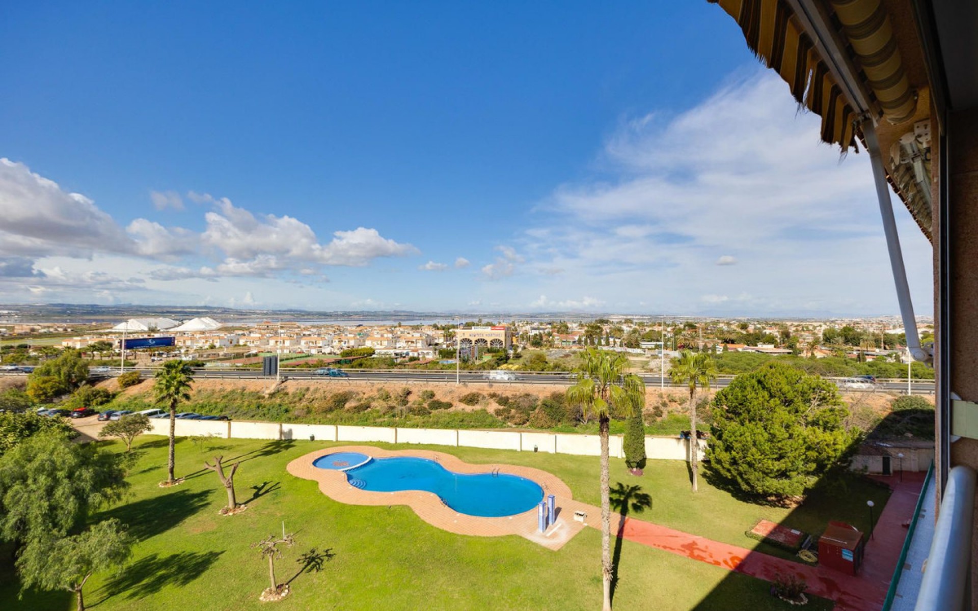 Resale - Apartment - Torrevieja - Torrevieja Centro