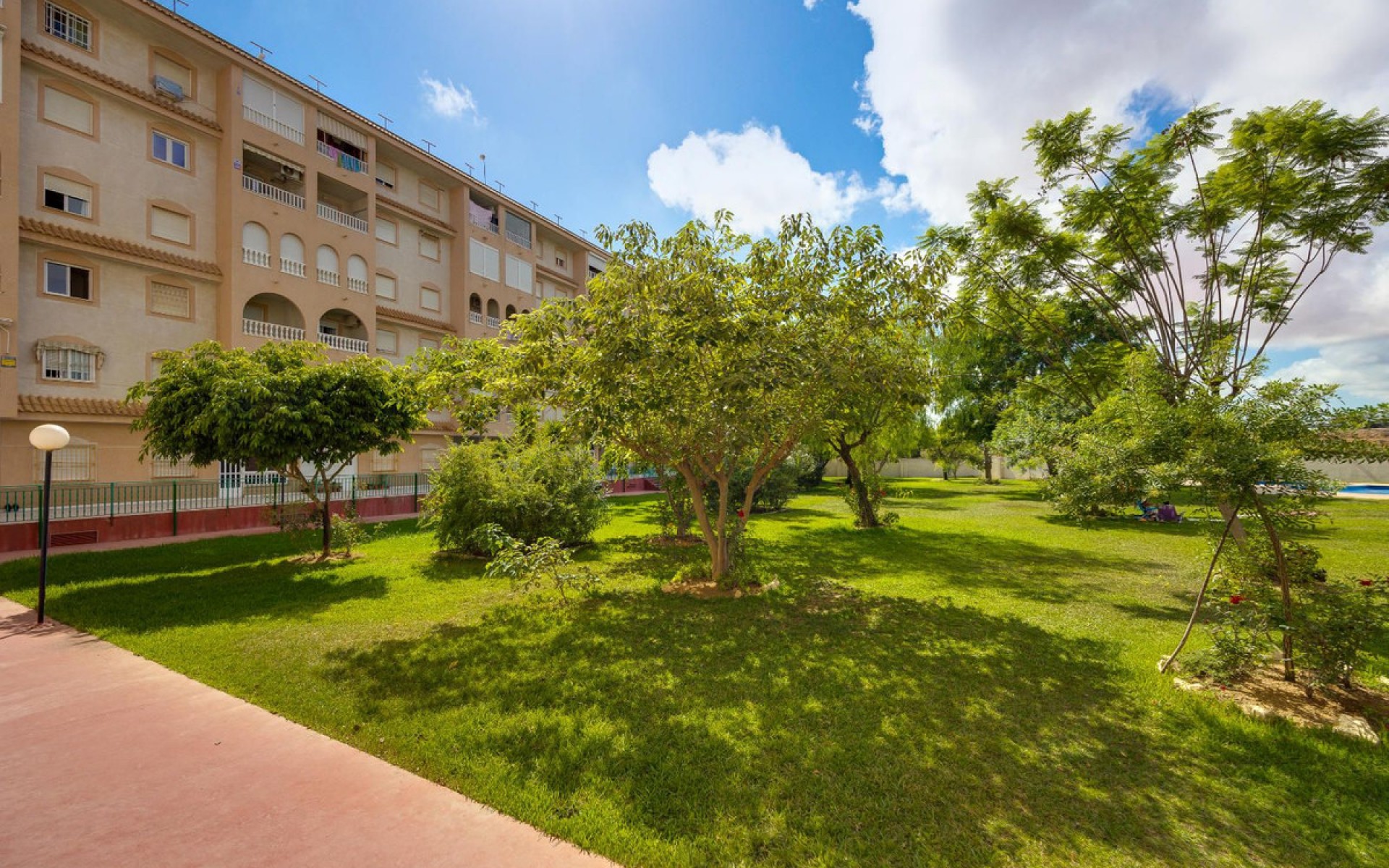 Resale - Apartment - Torrevieja - Torrevieja Centro