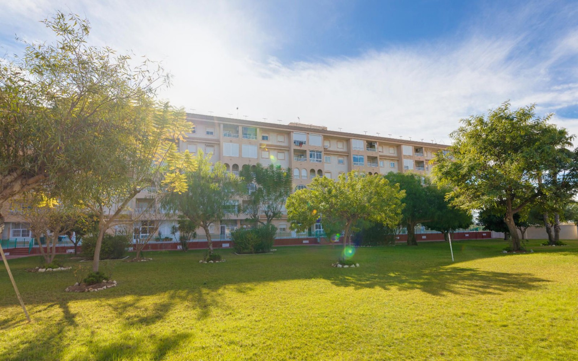 Resale - Apartment - Torrevieja - Torrevieja Centro