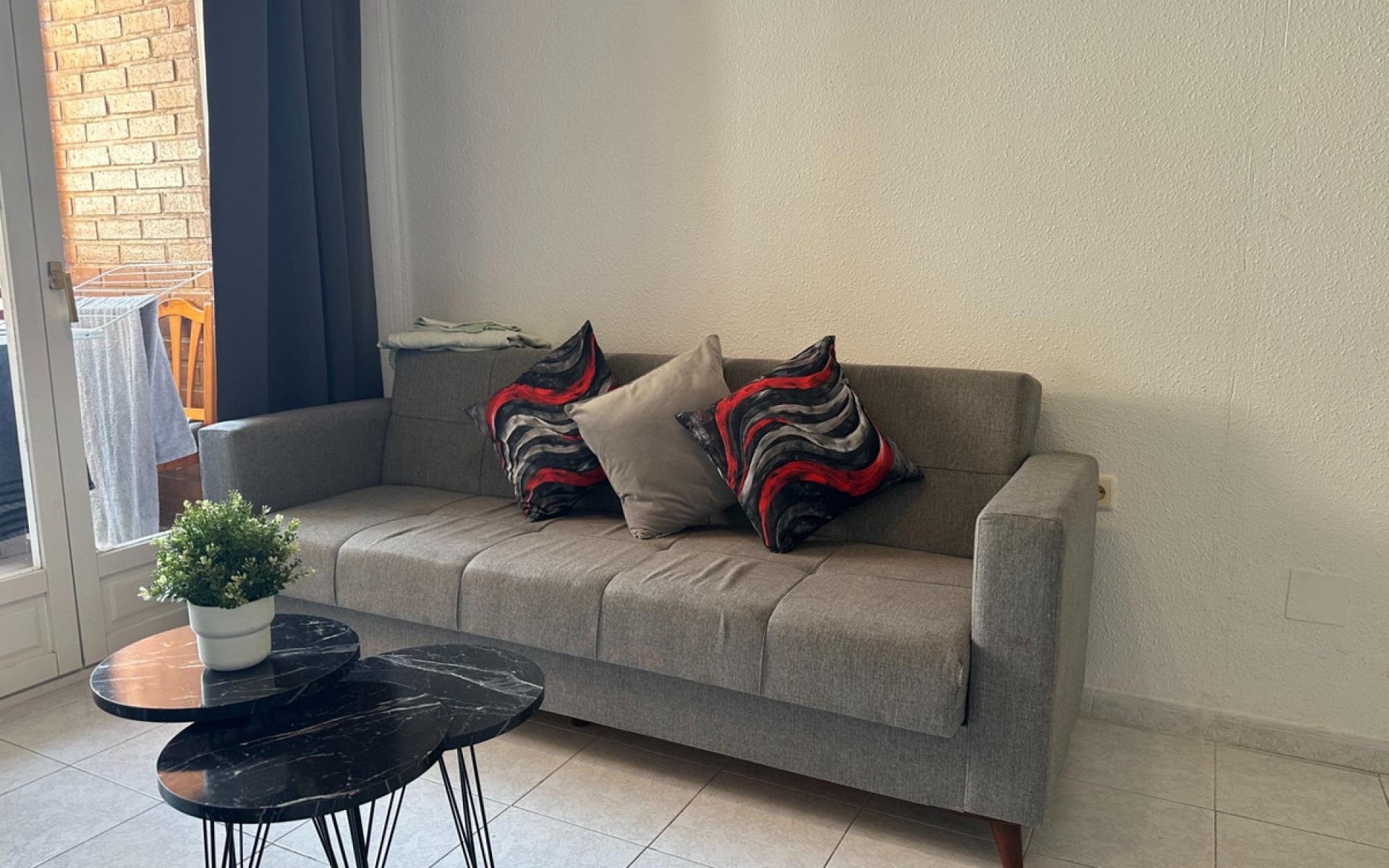 Resale - Apartment - Torrevieja - Torrevieja Centro