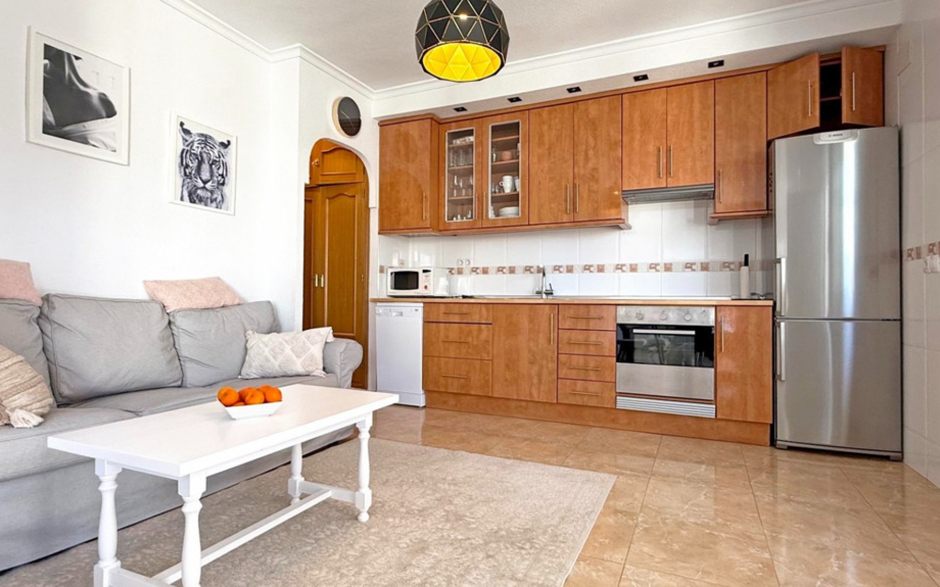 Resale - Apartment - Torrevieja - Torrevieja Centro