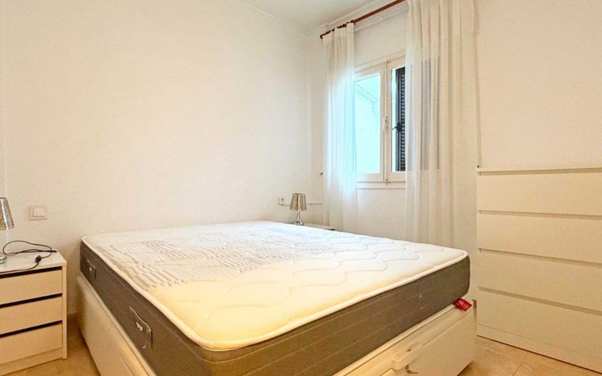 Resale - Apartment - Torrevieja - Torrevieja Centro