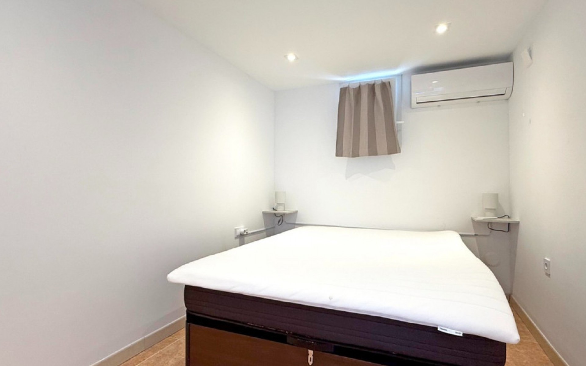 Resale - Apartment - Torrevieja - Torrevieja Centro