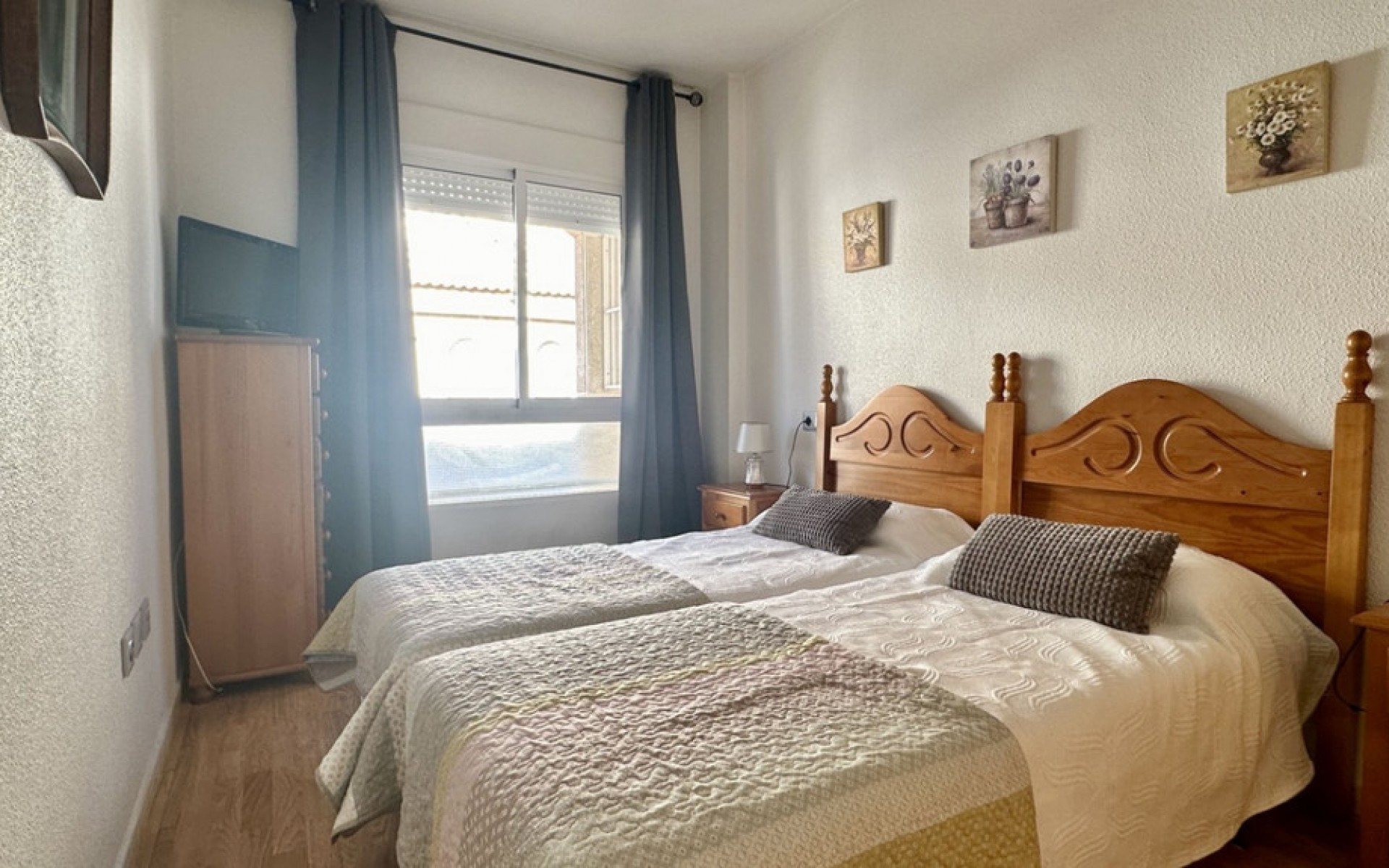 Resale - Apartment - Torrevieja - Torrevieja Centro