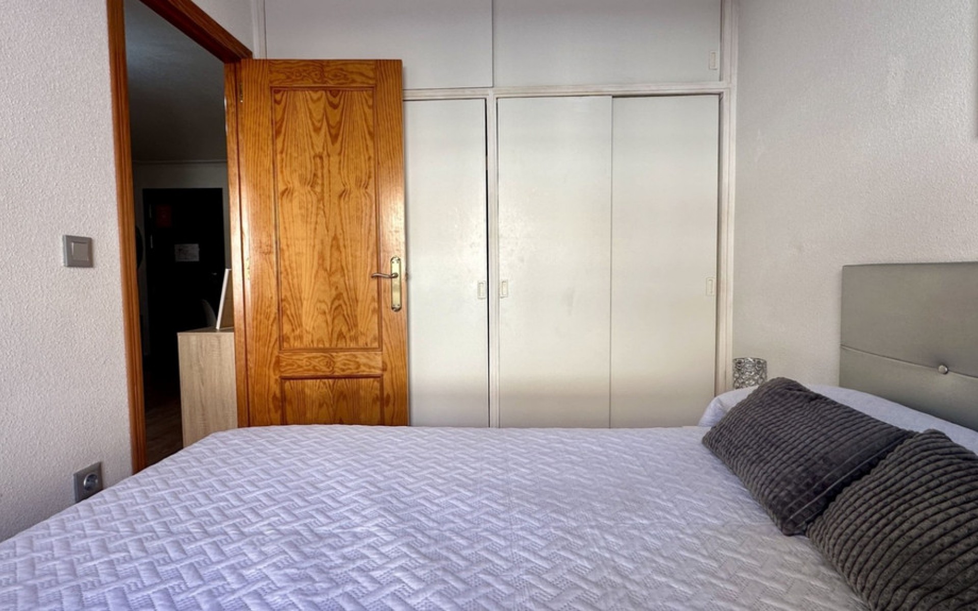 Resale - Apartment - Torrevieja - Torrevieja Centro