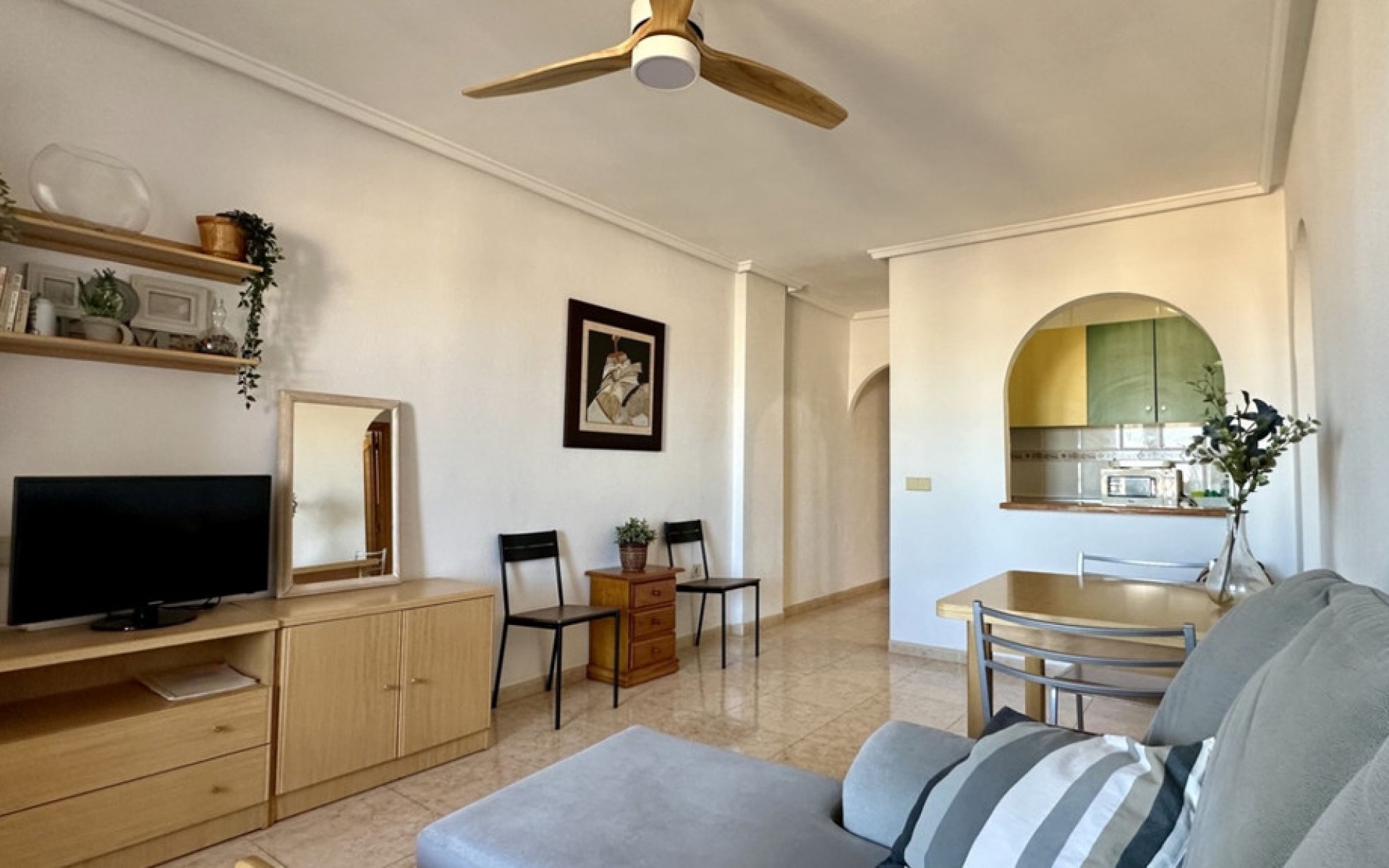 Resale - Apartment - Torrevieja - Torrevieja Centro