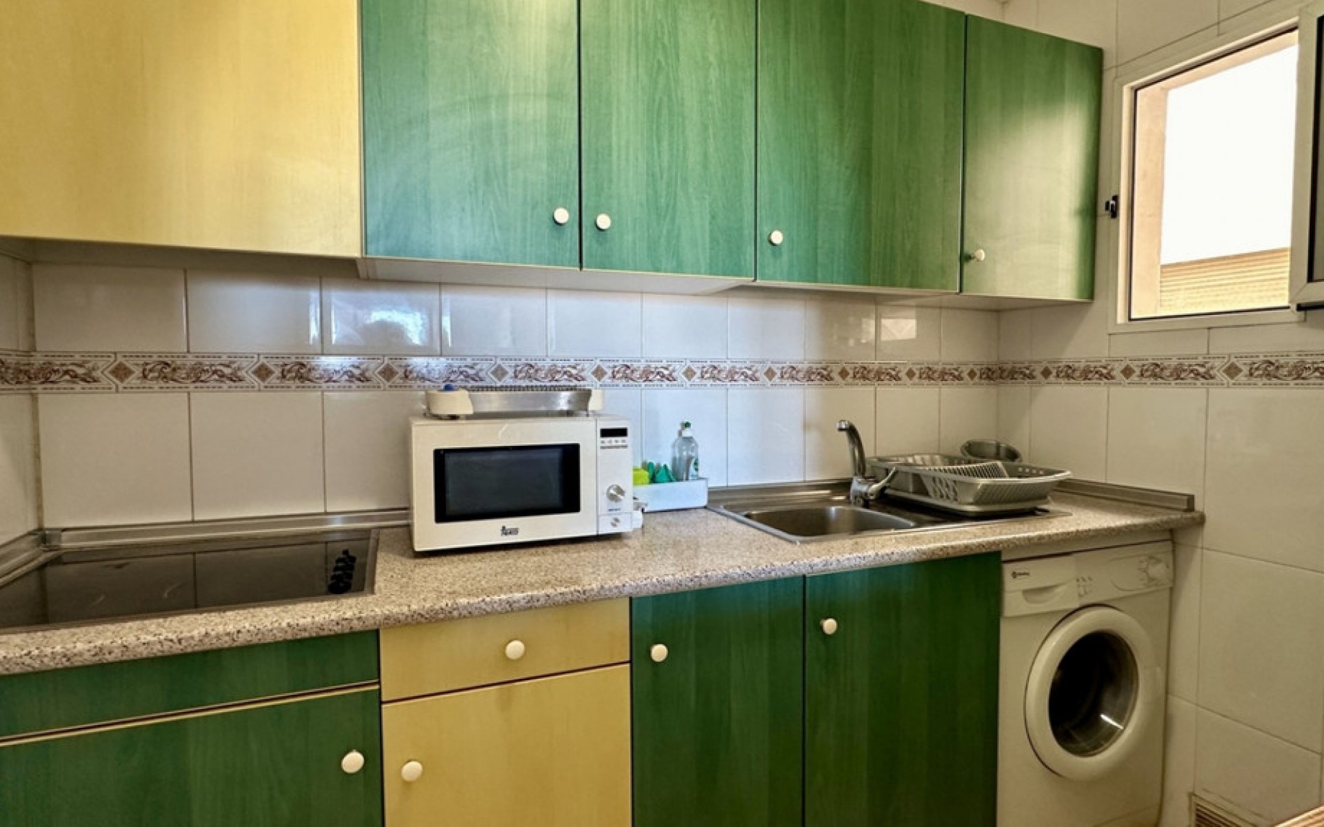 Resale - Apartment - Torrevieja - Torrevieja Centro