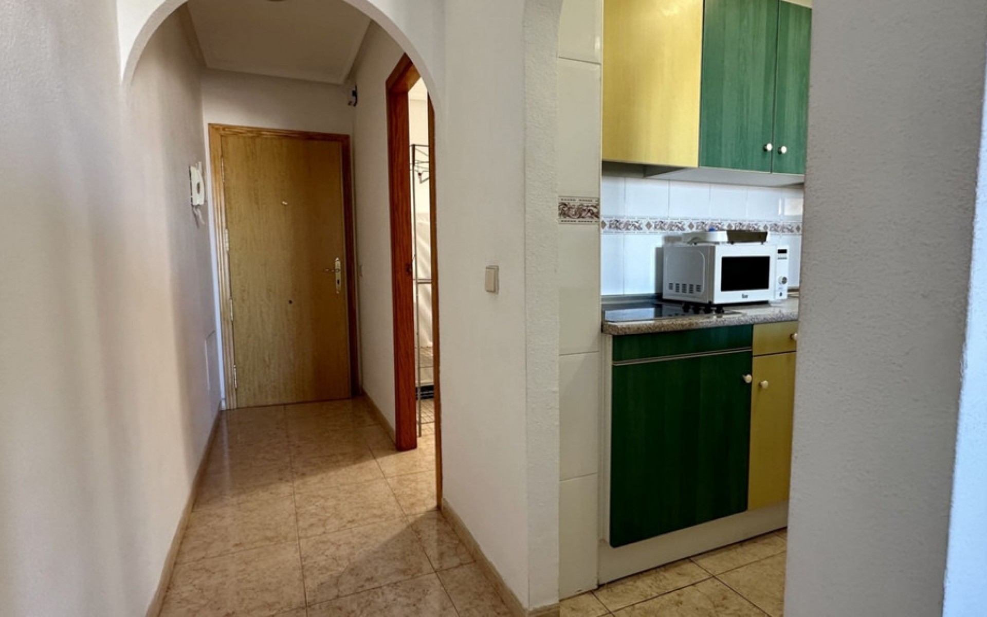 Resale - Apartment - Torrevieja - Torrevieja Centro