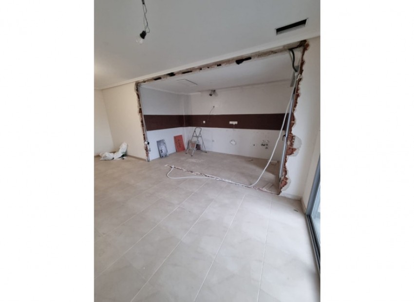 Resale - Apartment - Torrevieja - Torrevieja Centro