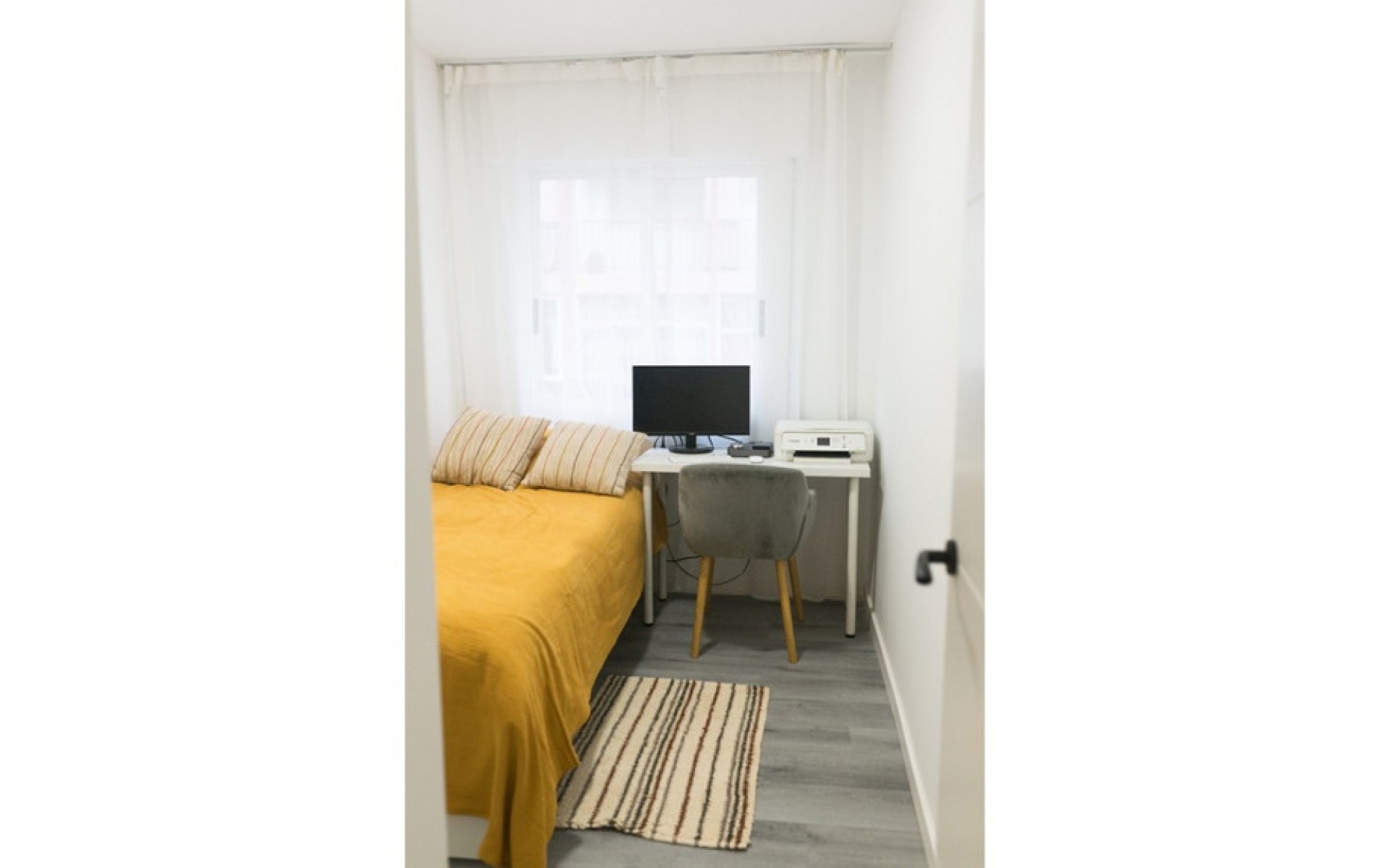 Resale - Apartment - Torrevieja - Torrevieja Centro