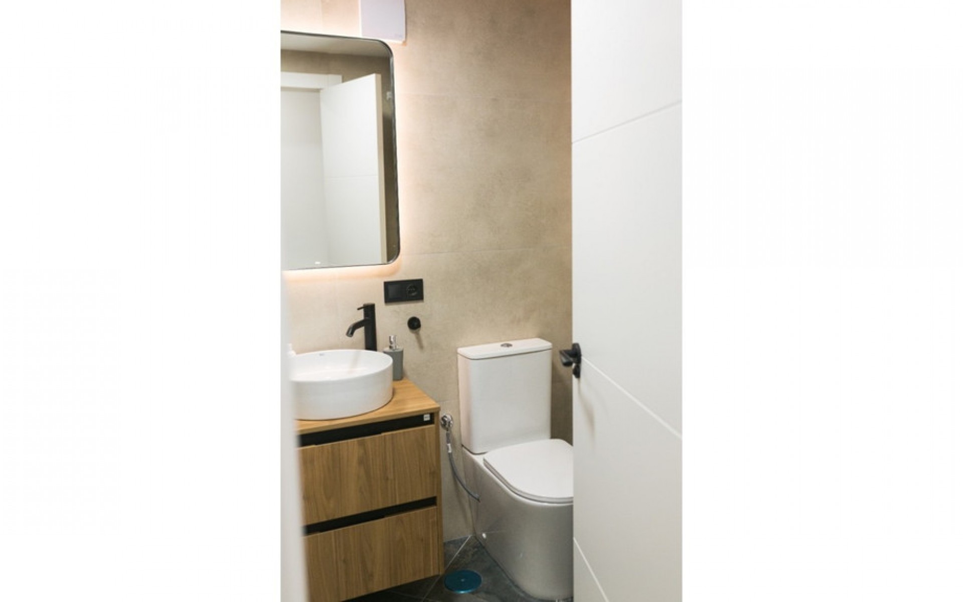 Resale - Apartment - Torrevieja - Torrevieja Centro