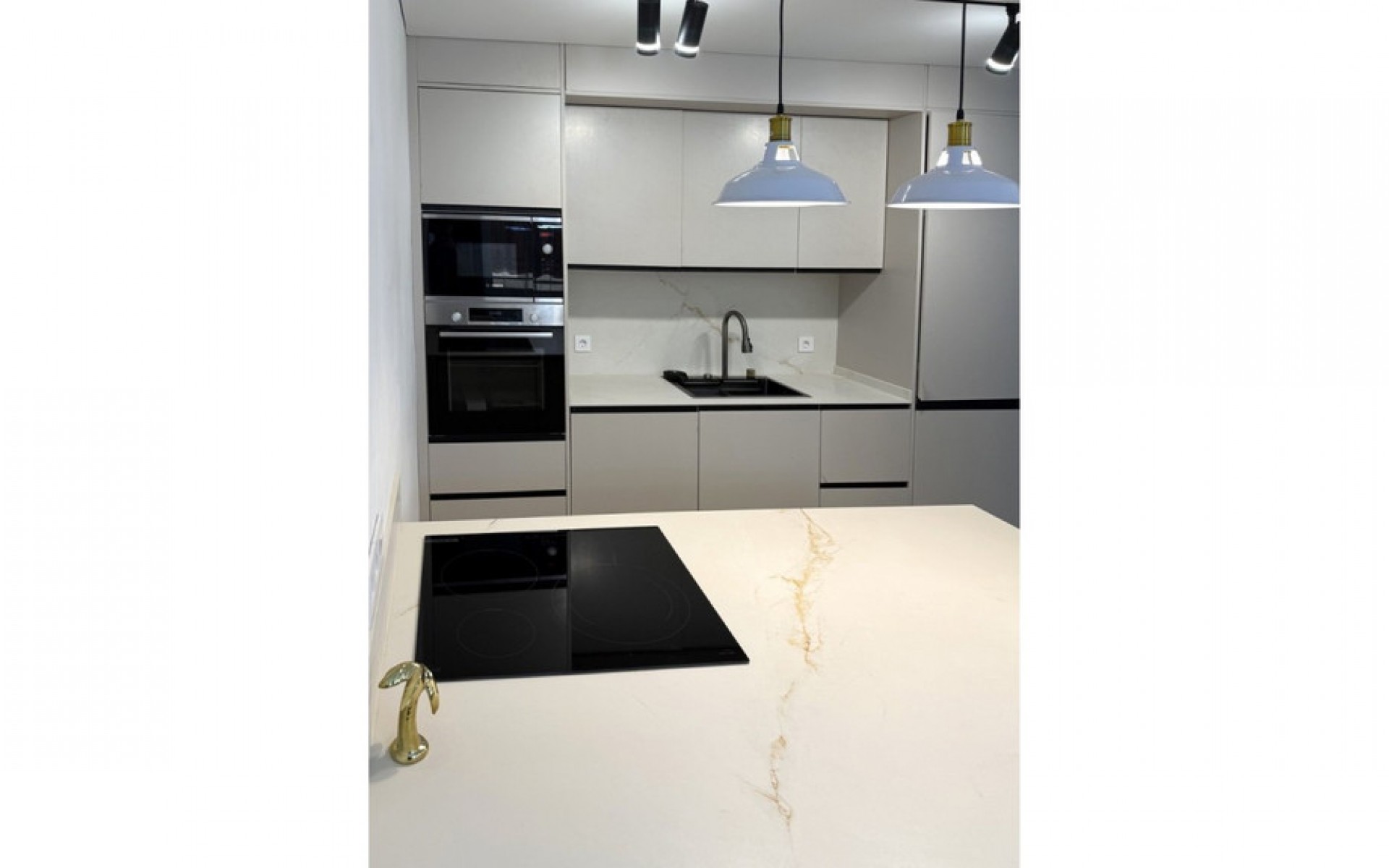 Resale - Apartment - Torrevieja - Torrevieja Centro