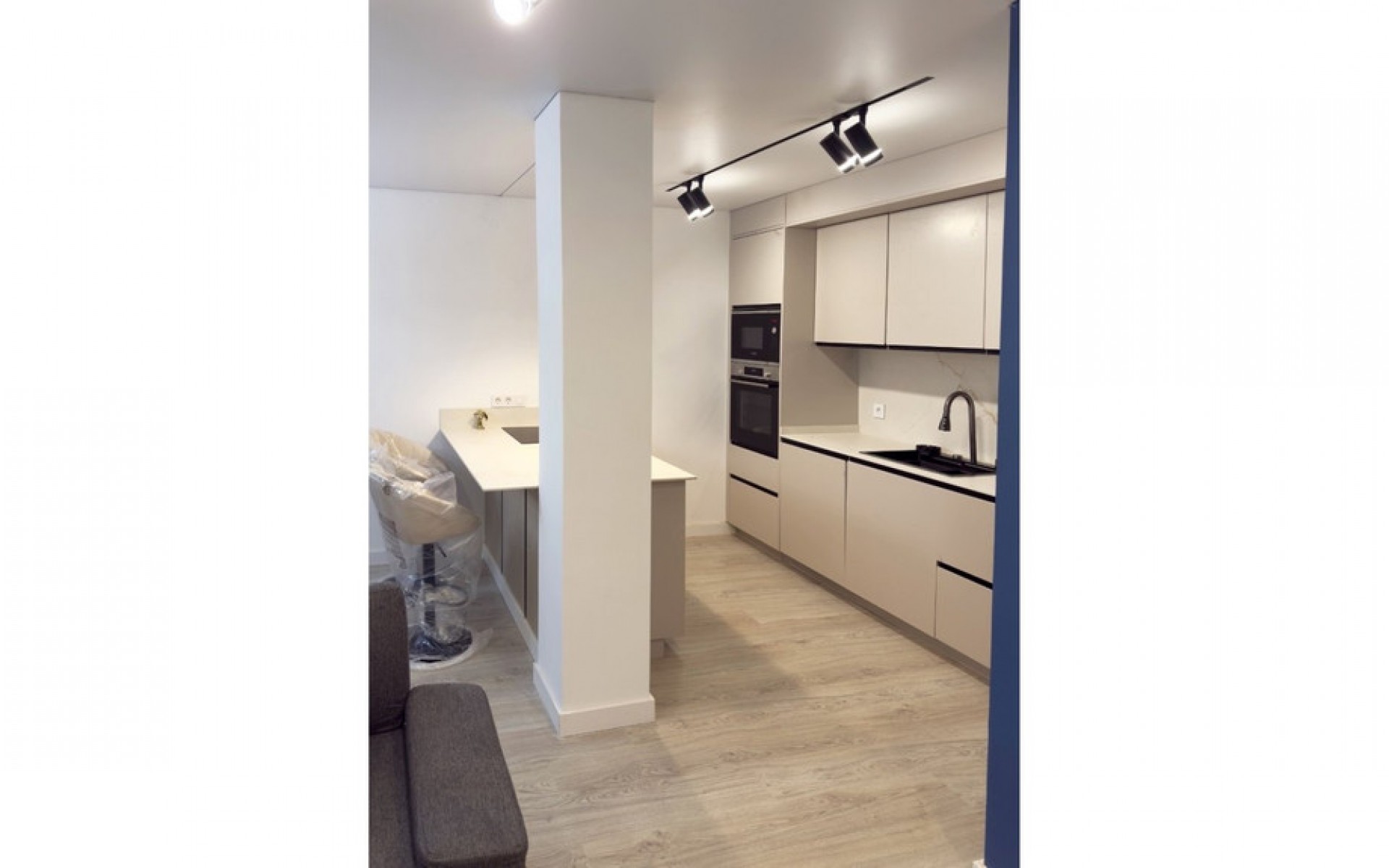 Resale - Apartment - Torrevieja - Torrevieja Centro