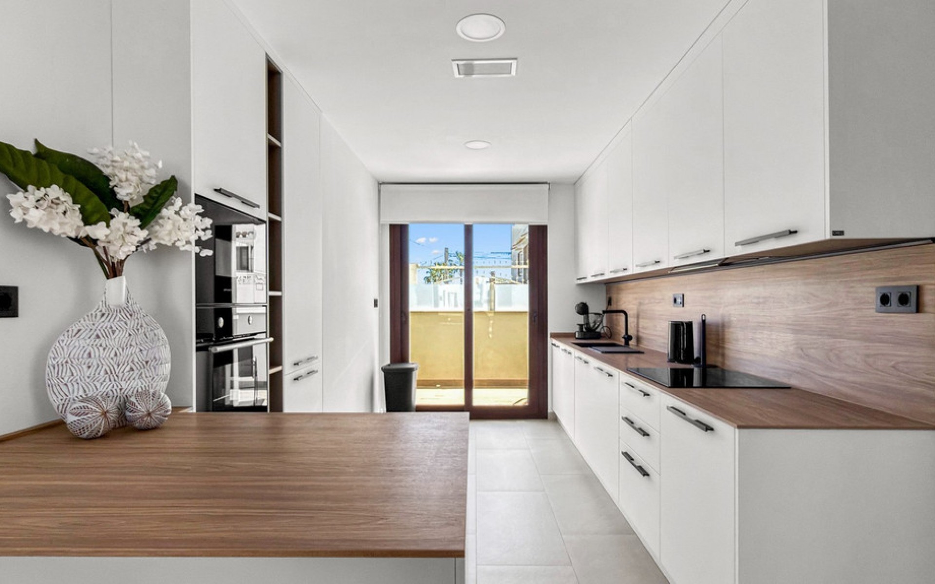 Resale - Apartment - Torrevieja - Torrevieja Centro