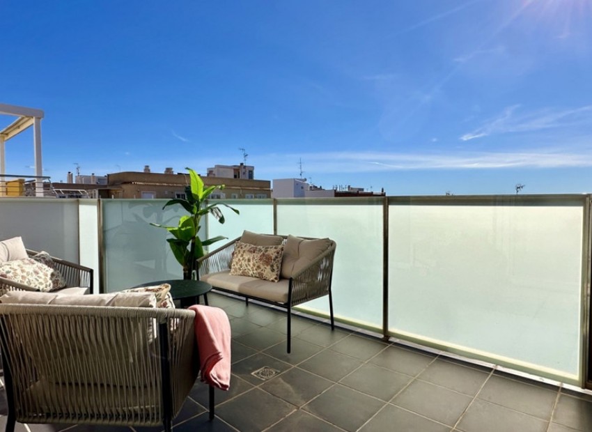 Resale - Apartment - Torrevieja - Torrevieja Centro