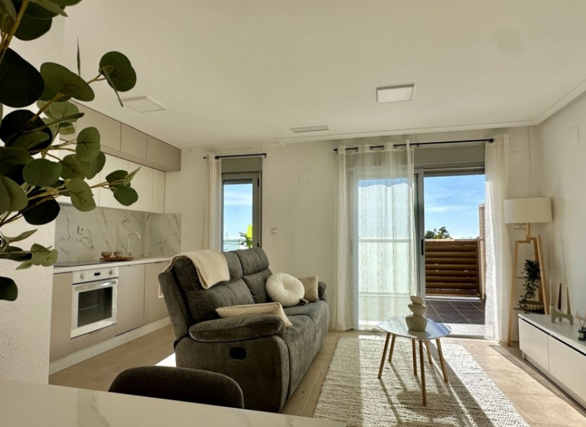 Resale - Apartment - Torrevieja - Torrevieja Centro