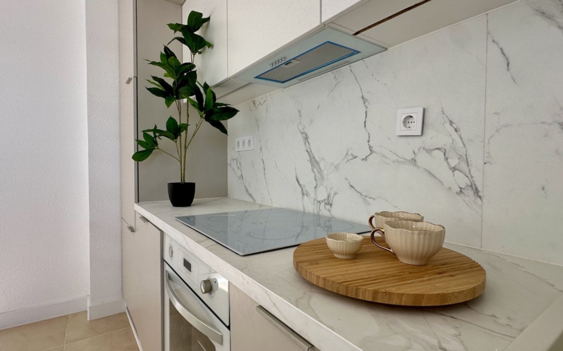 Resale - Apartment - Torrevieja - Torrevieja Centro