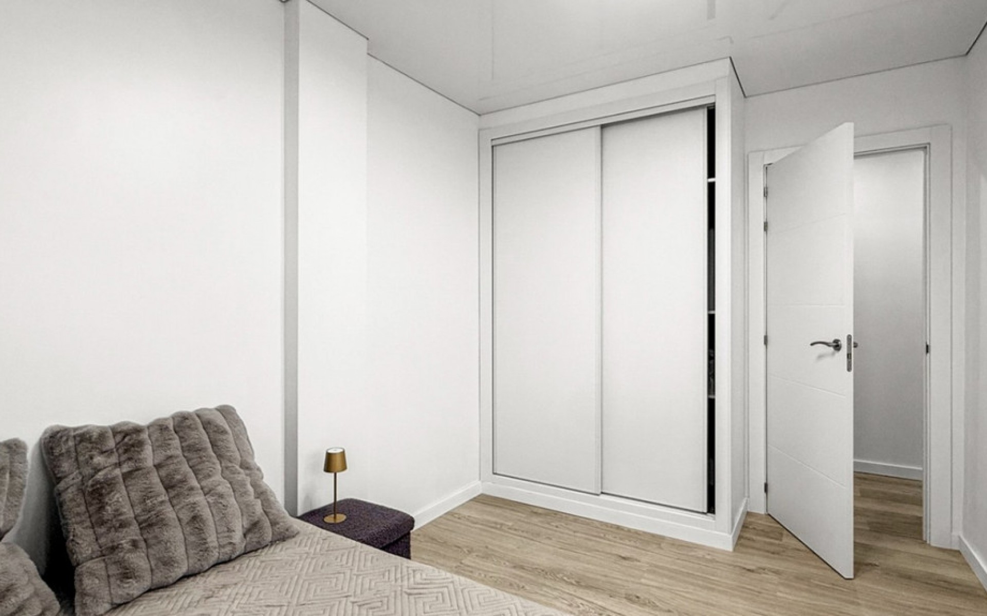 Resale - Apartment - Torrevieja - Torrevieja Centro