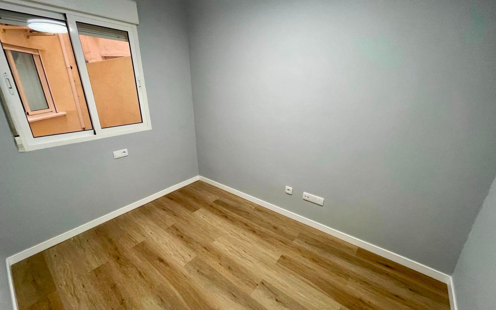 Resale - Apartment - Torrevieja - Torrevieja Centro