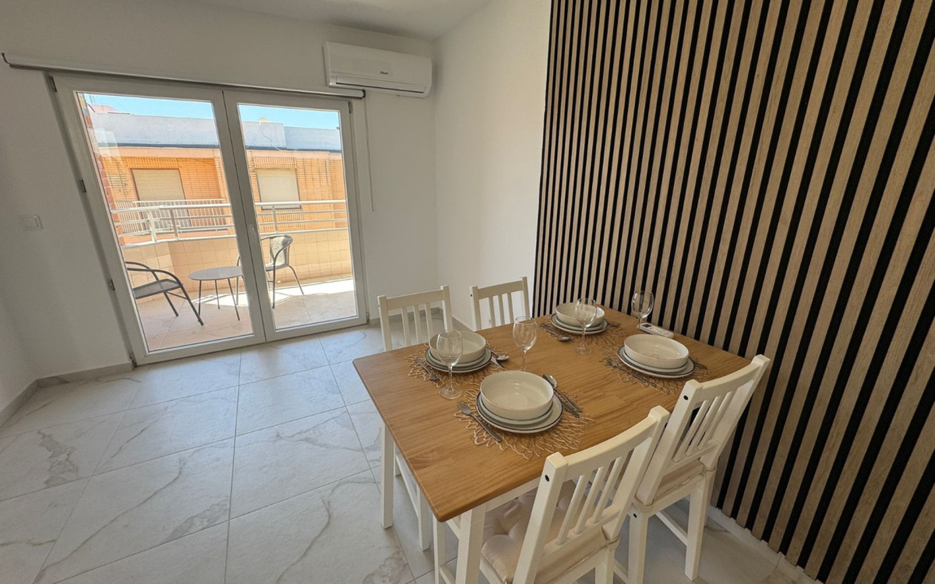 Resale - Apartment - Torrevieja - Torrevieja Centro