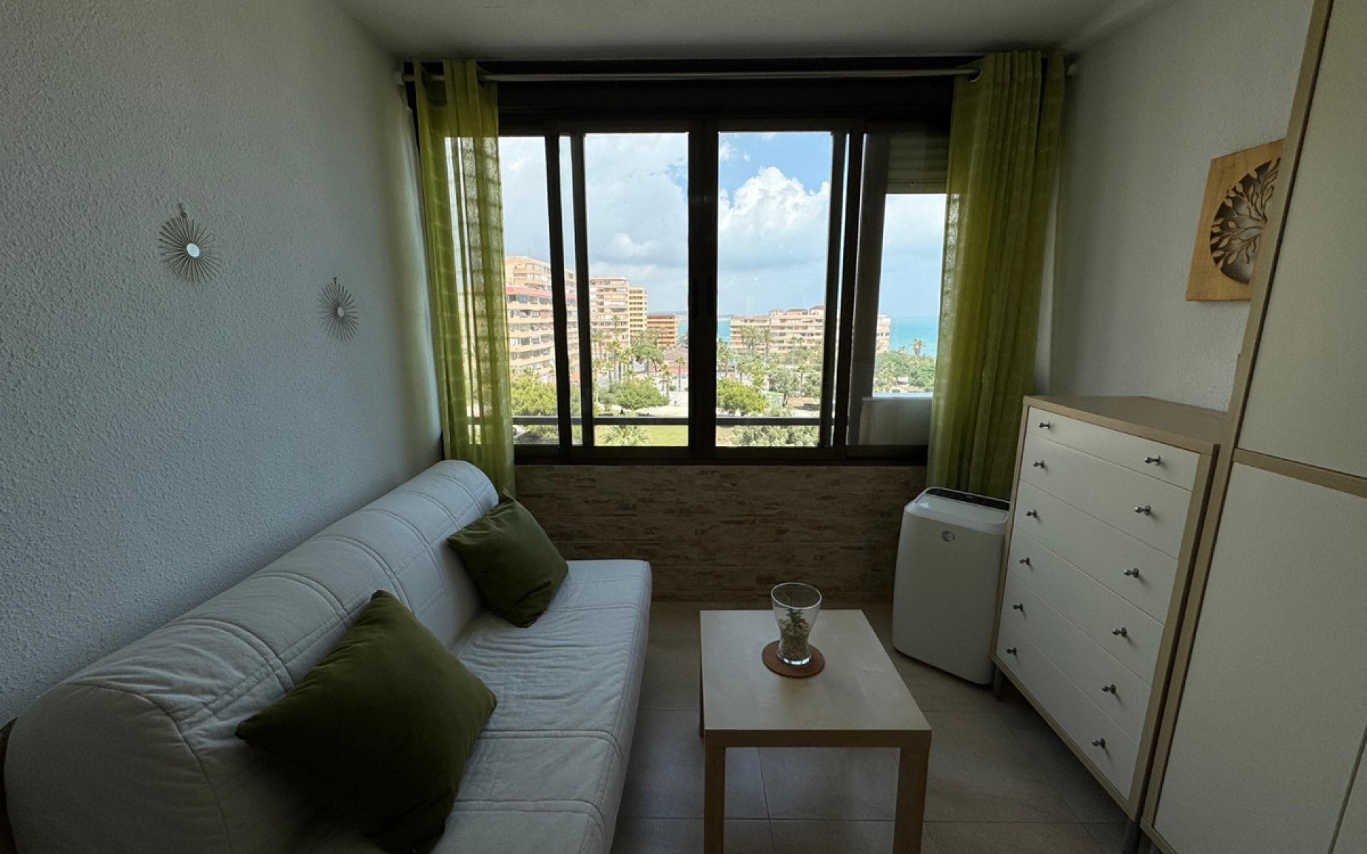 Resale - Apartment - Torrevieja - Torrevieja Centro