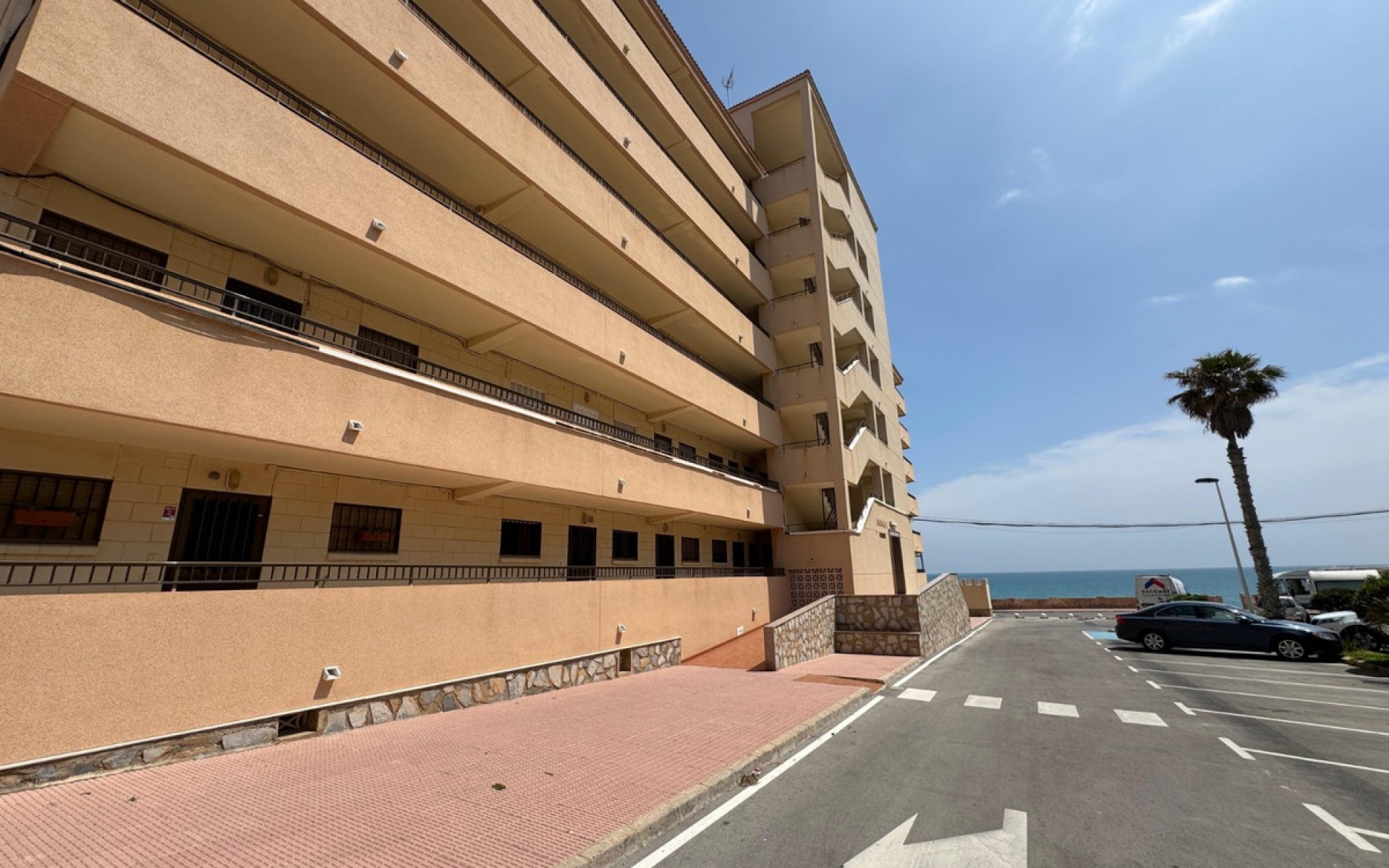 Resale - Apartment - Torrevieja - Torrevieja Centro