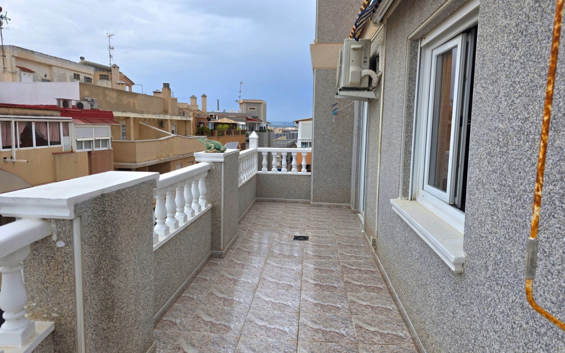 Resale - Apartment - Torrevieja - Torrevieja Centro