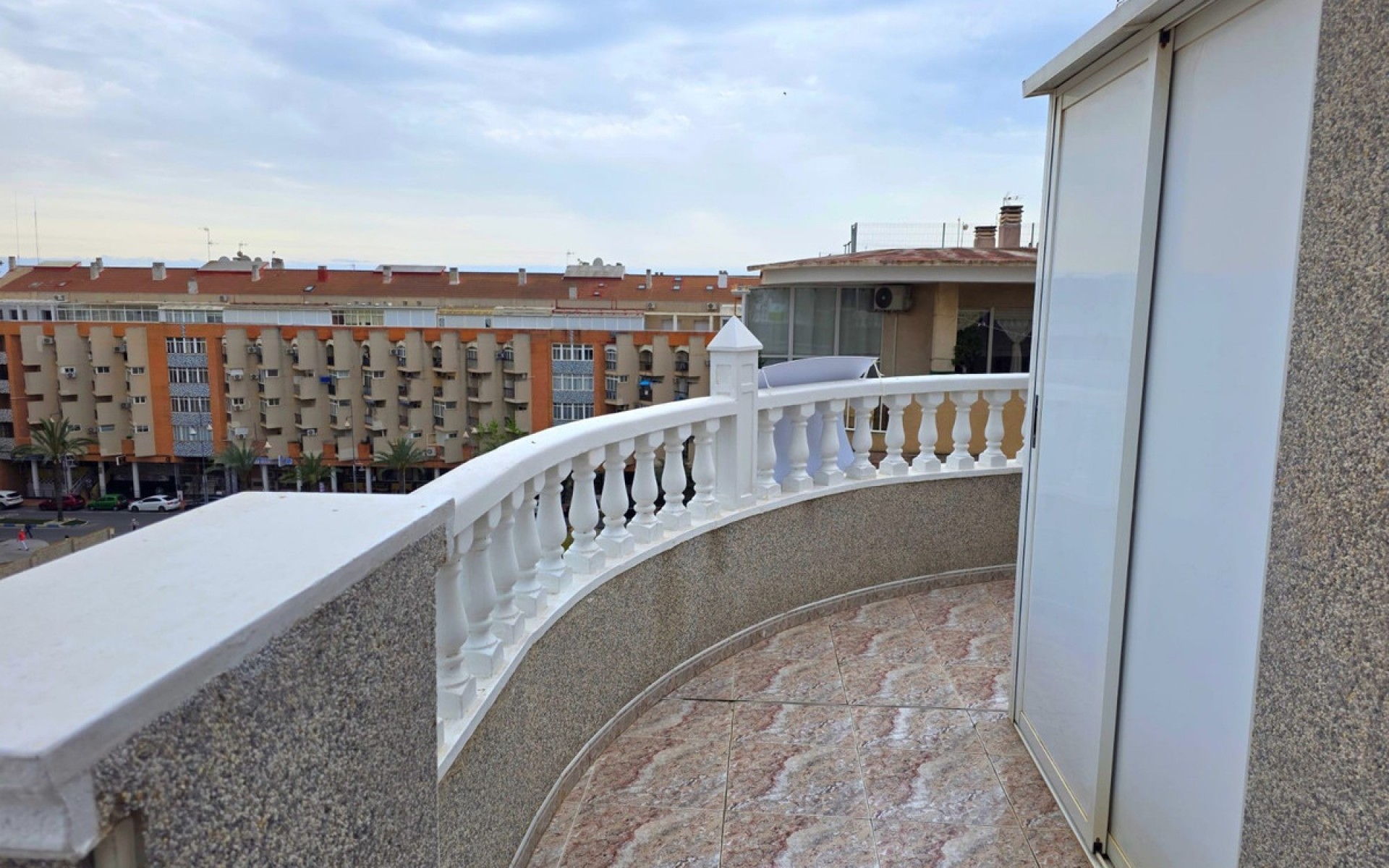 Resale - Apartment - Torrevieja - Torrevieja Centro