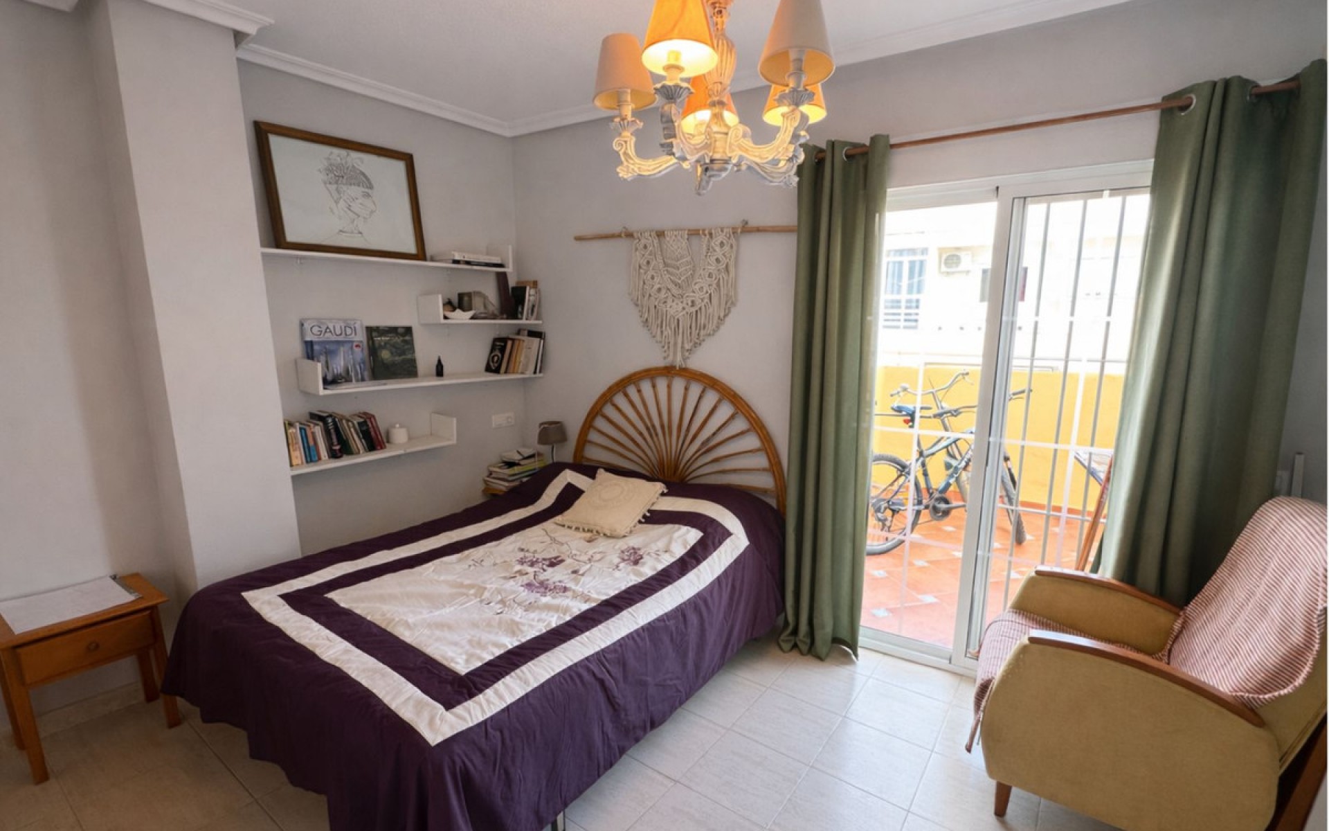 Resale - Apartment - Torrevieja - Torrevieja Centro
